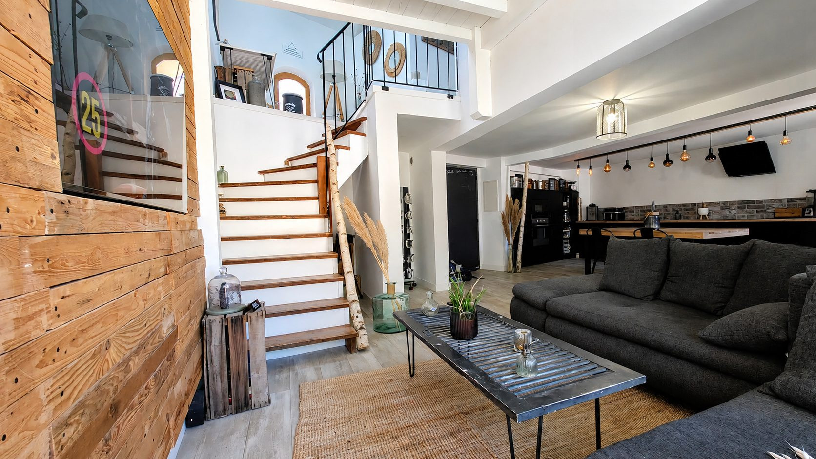 Appartement à vendre à Belgentier, 82 m²