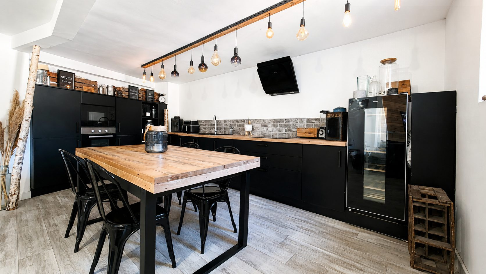 Appartement à vendre à Belgentier, 82 m²
