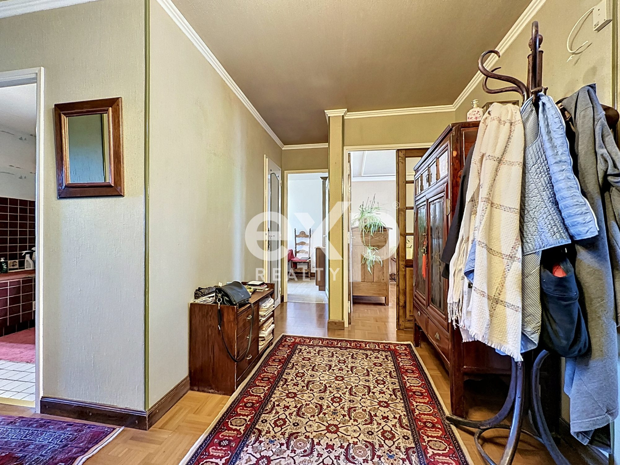 Appartement 5 pièces 100 m² · à Saint-Denis · 100 m² · 240 000 €