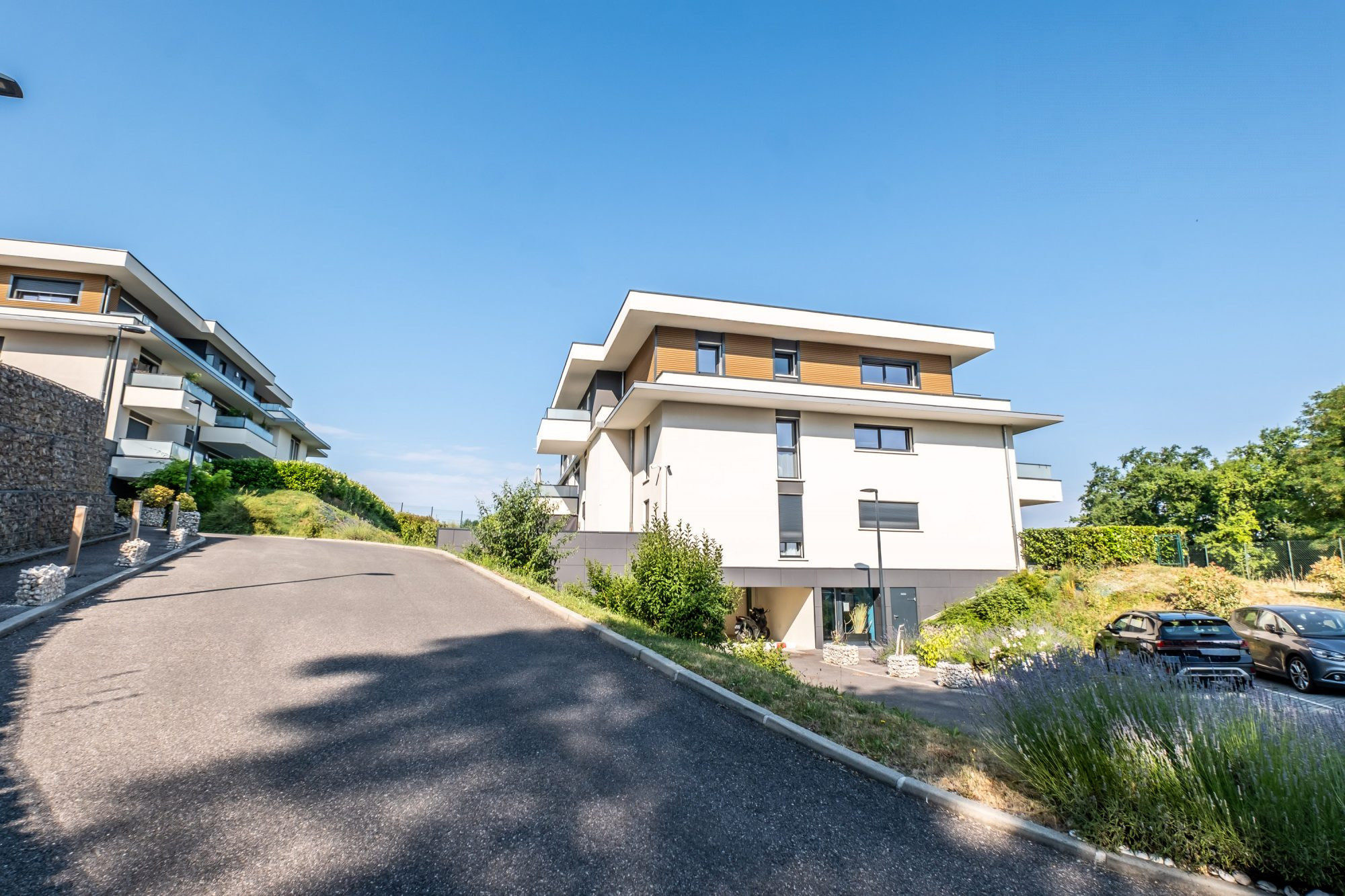 Anthy-sur-Léman – 4-Room Apartment with Terrace – Currently Occupied Until March 2027 (Long-Term Sale or Investment) 2