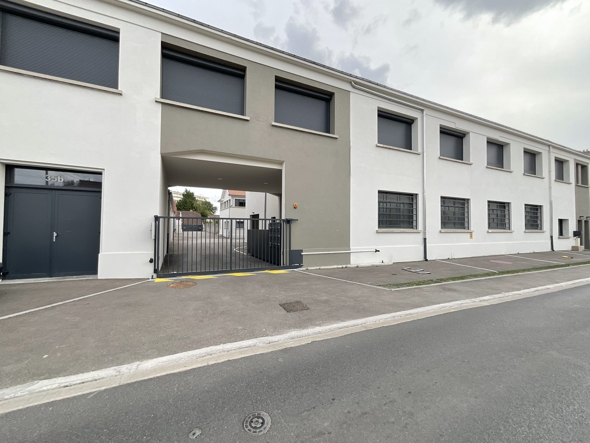 LOFT Splendide de 145 m2 avec Terrasse de 40m2 et garage