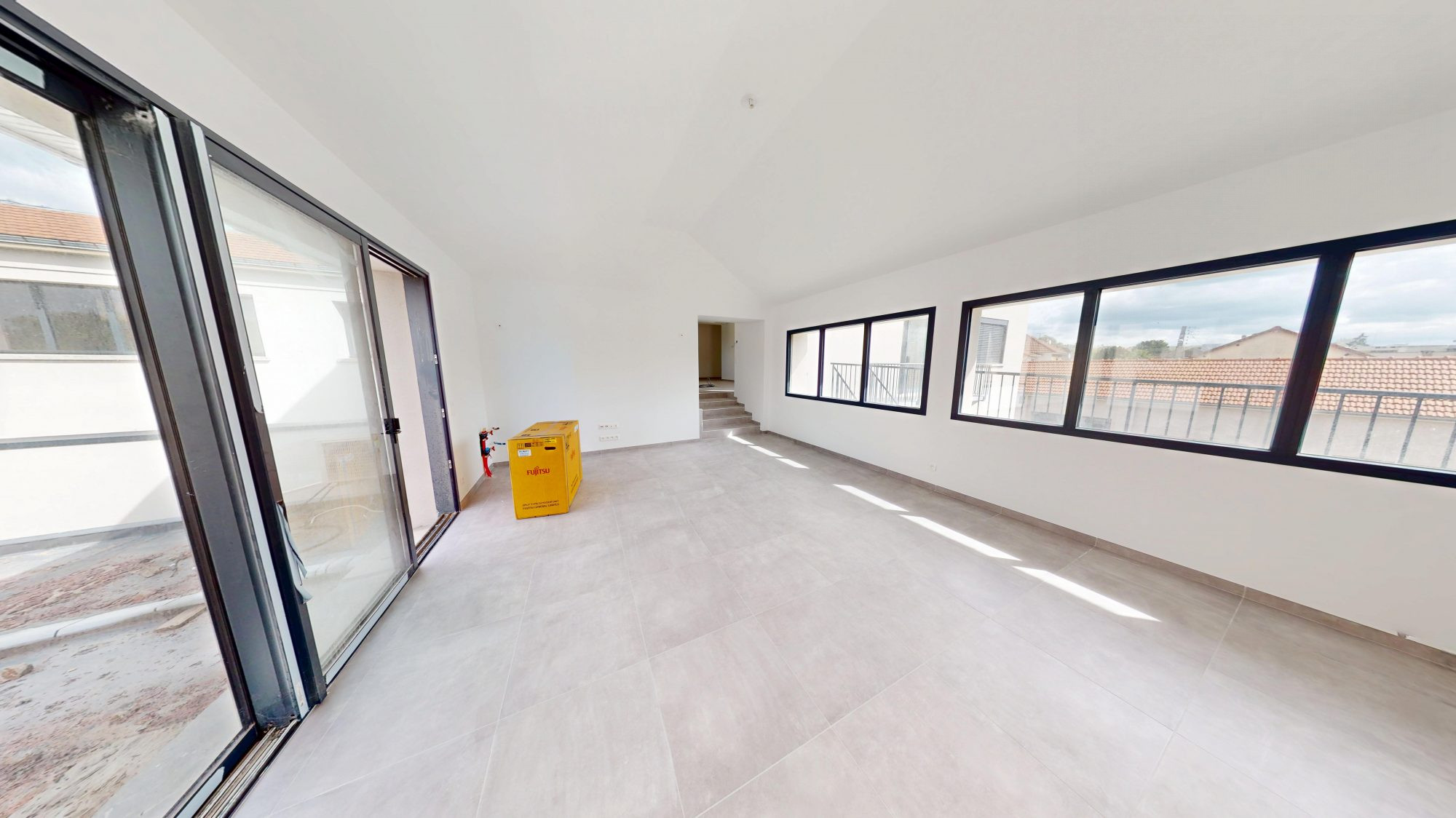 LOFT Splendide de 145 m2 avec Terrasse de 40m2 et garage