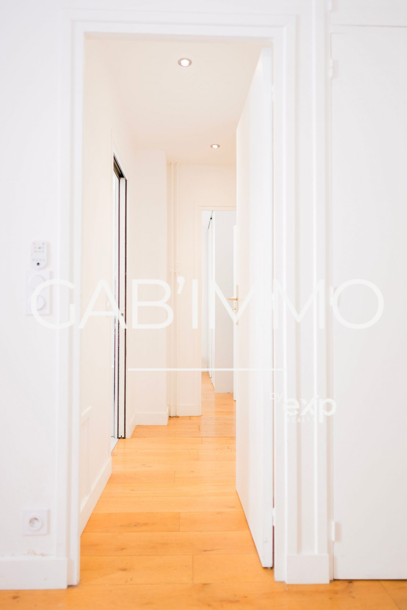 Charmant T3 de 69 m² avec vue parc – Paris 13ème (Glacière)