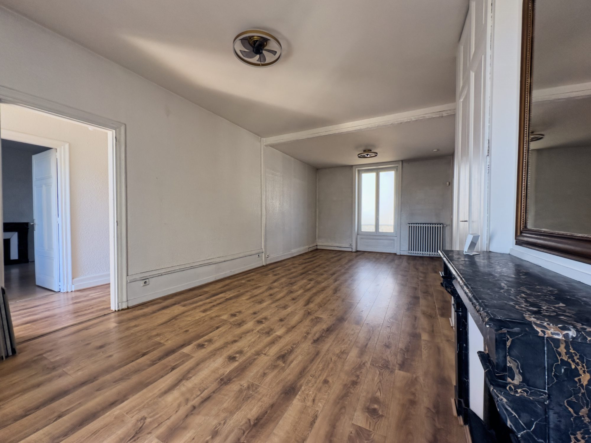 Appartement à vendre à Neuville-sur-Saône, 94 m²