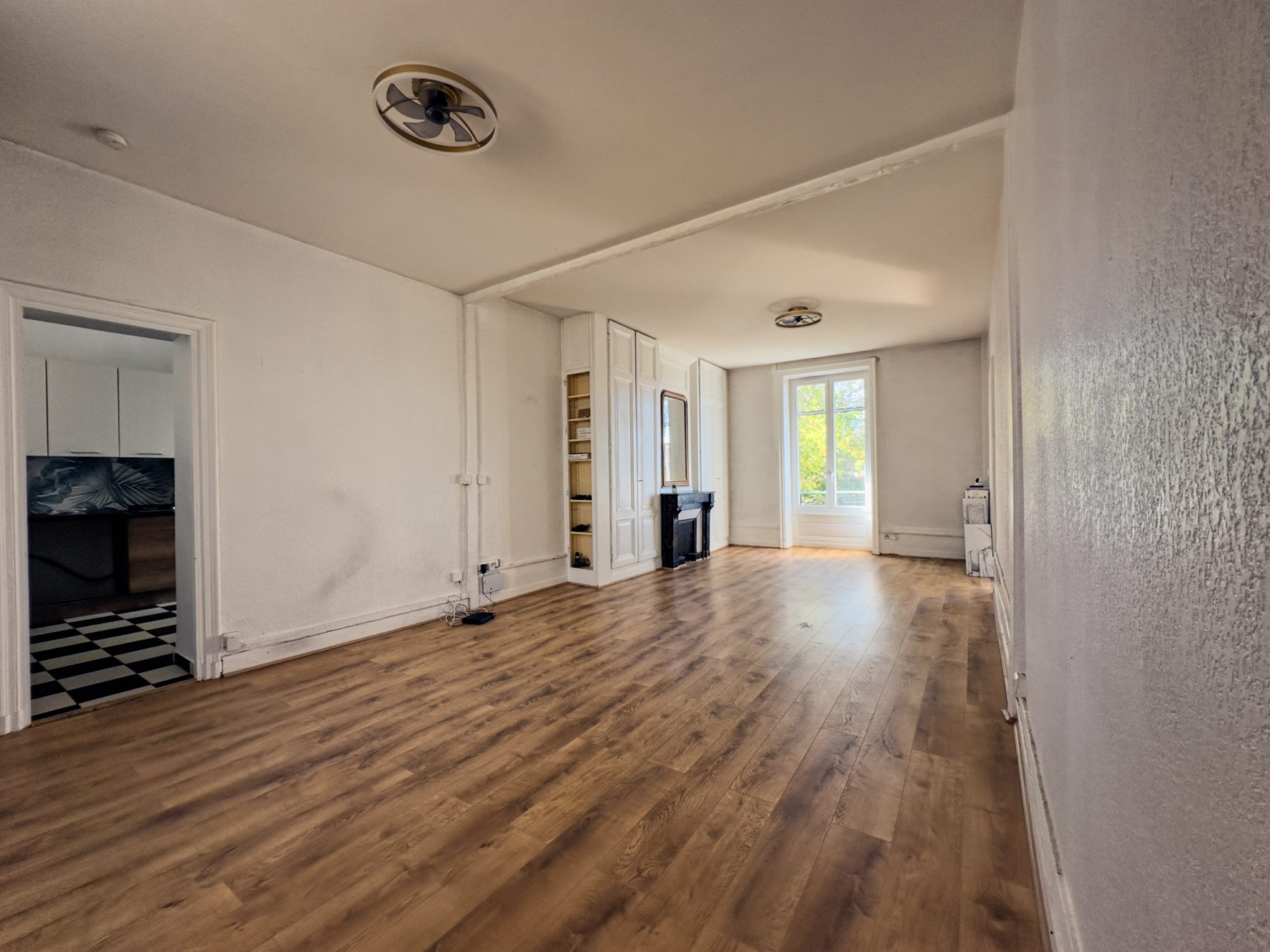Appartement à vendre à Neuville-sur-Saône, 94 m²