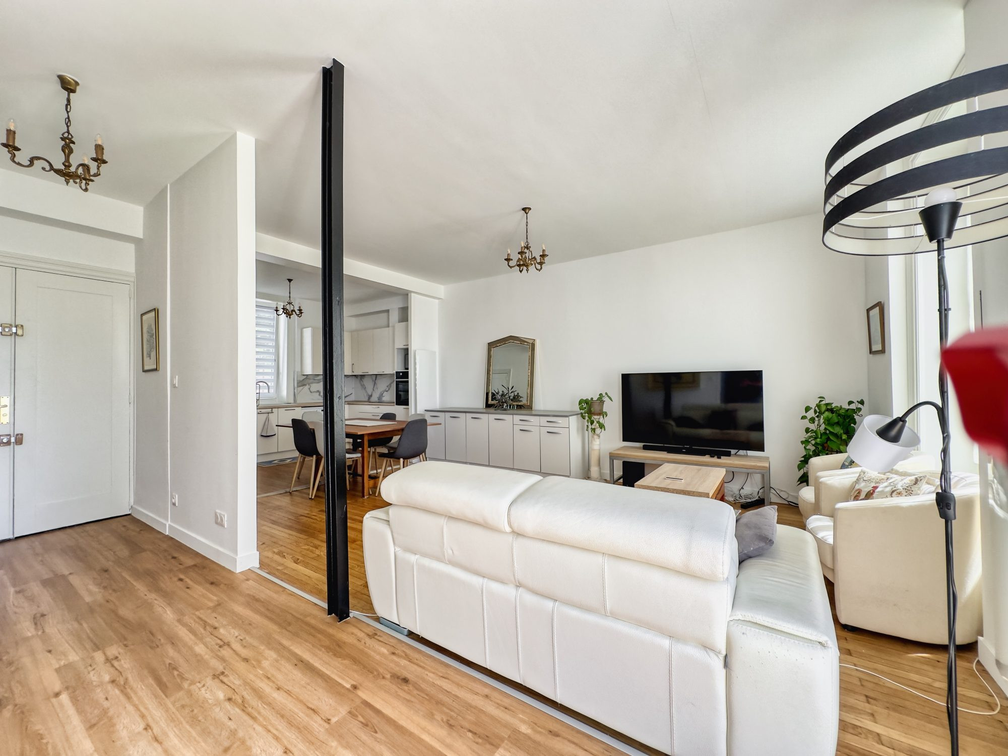 Apartment for sale in Neuville-sur-Saône, 64 m²