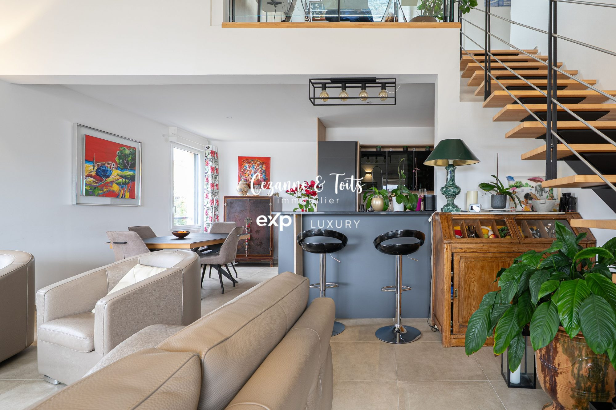 Duplex contemporain de 101 m² carrez et 115  m² habitables  – Dernier étage avec terrasse & jardin suspendu