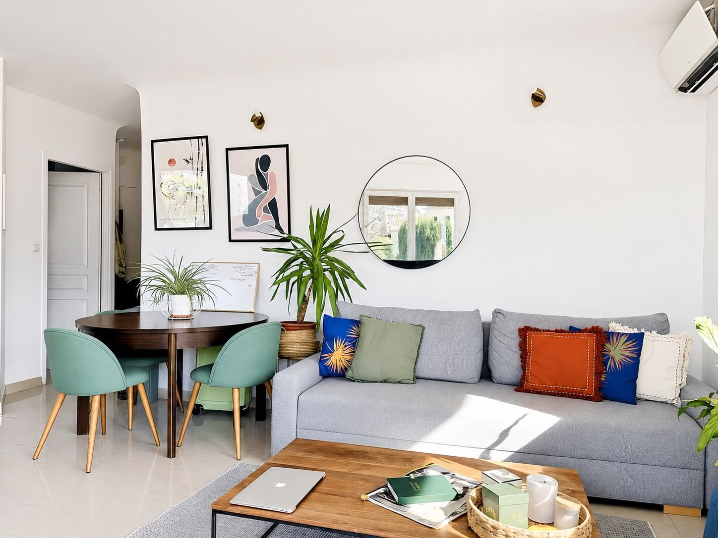 Charming 2-bedroom apartment with vast terrace and open views 2