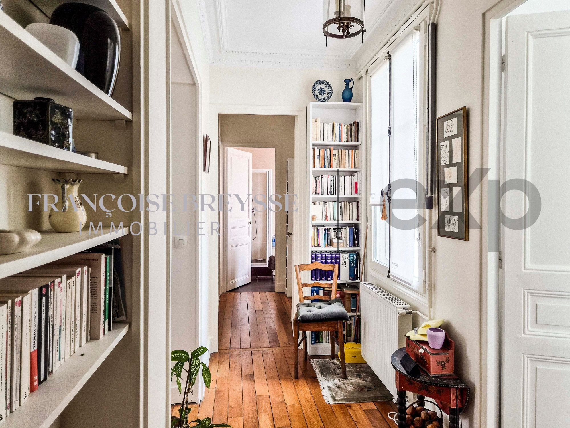 Paris 16e – Auteuil | Appartement de caractère avec balcon filant, étage élevé et ascenseur