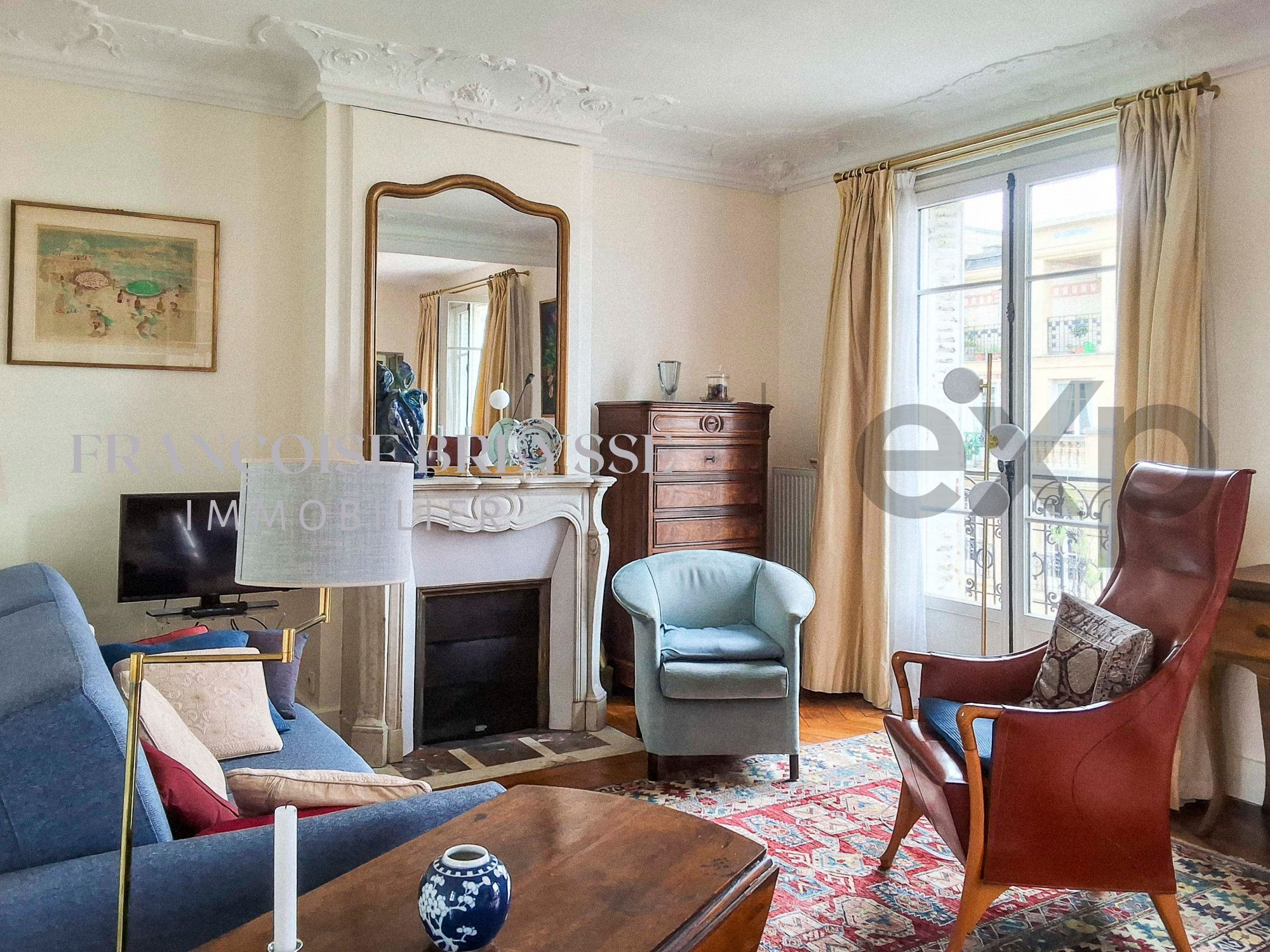 Paris 16e – Auteuil | Appartement de caractère avec balcon filant, étage élevé et ascenseur