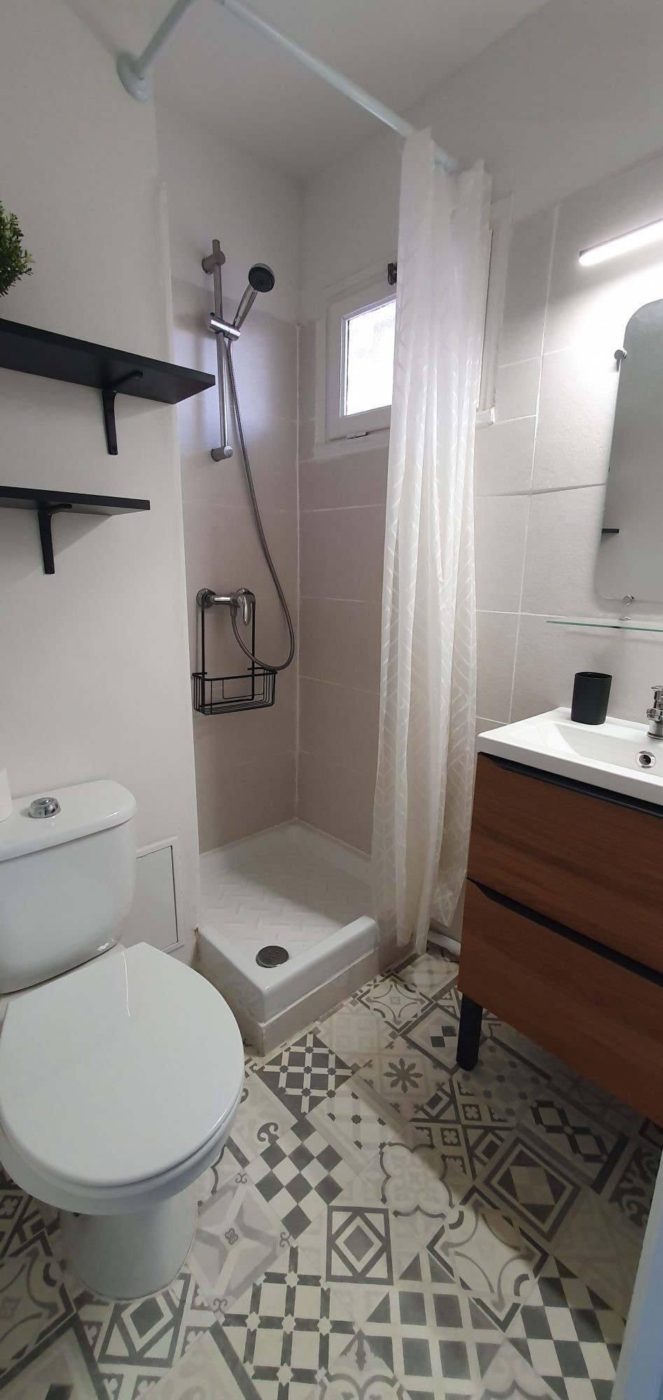 CAP D'AGDE – RENOVATED STUDIO JUST STEPS AWAY FROM MOLE BEACH 4