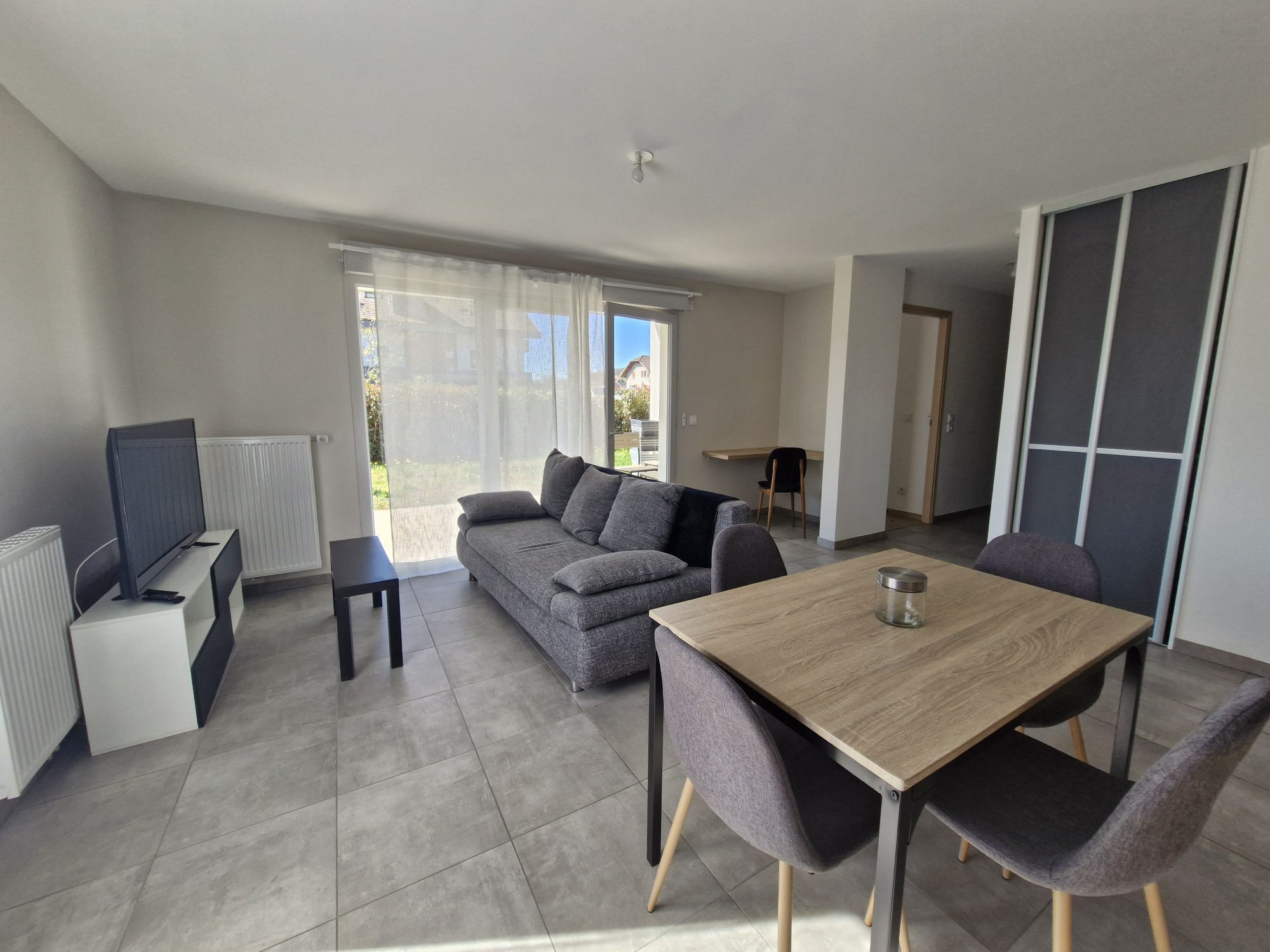 Appartement 2 pièces, rez de jardin, 48 m²
