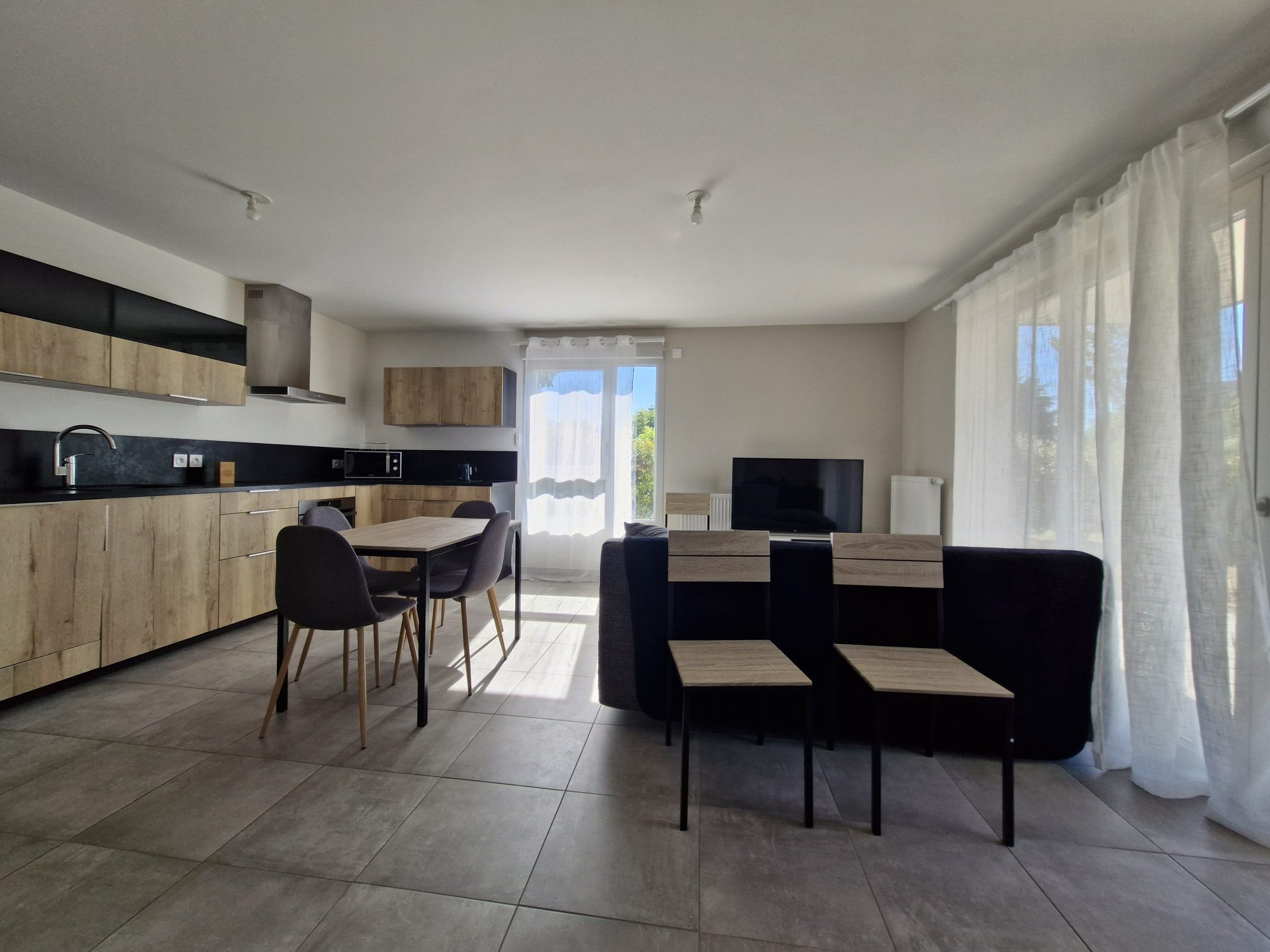 Appartement 2 pièces, rez de jardin, 48 m²
