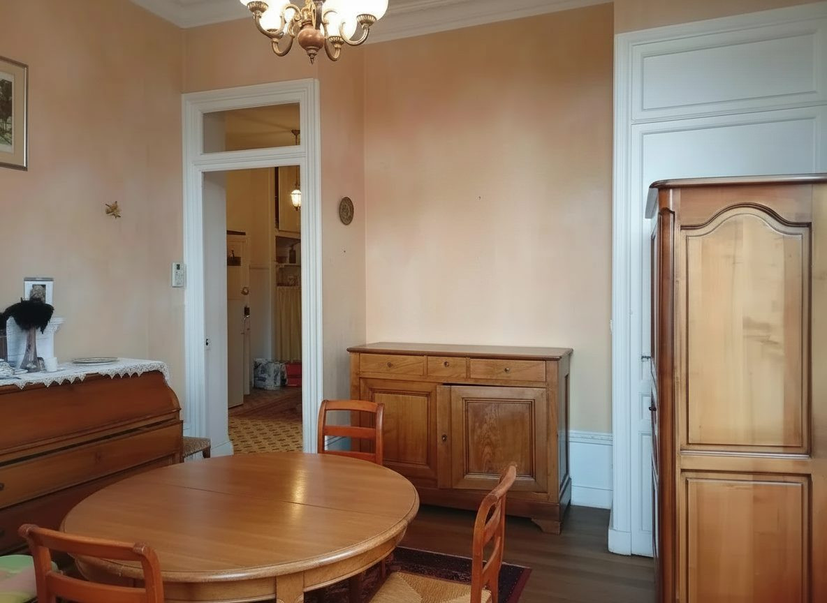 Character Apartment 5