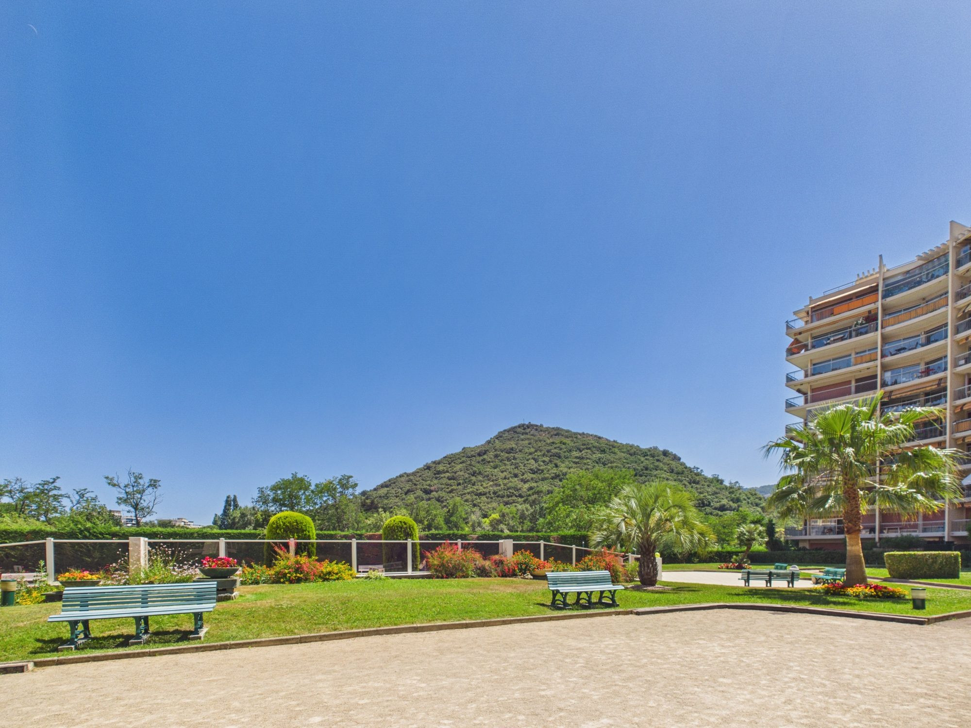 Appartement 2 pièces 46 m² · à Mandelieu-la-Napoule · 46 m² · 269 000 €