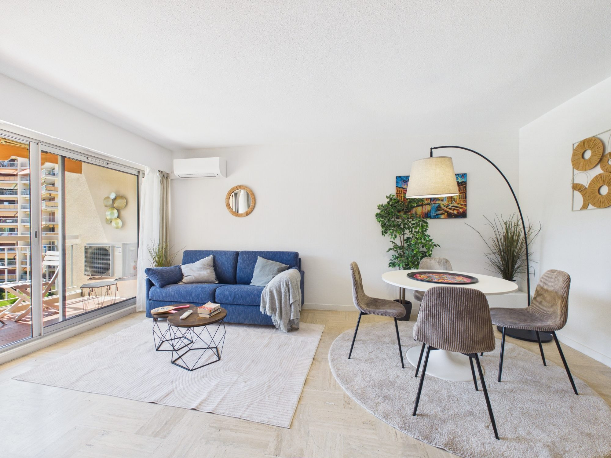 T2 de 46 m² avec terrasse et cave - Résidence avec piscine