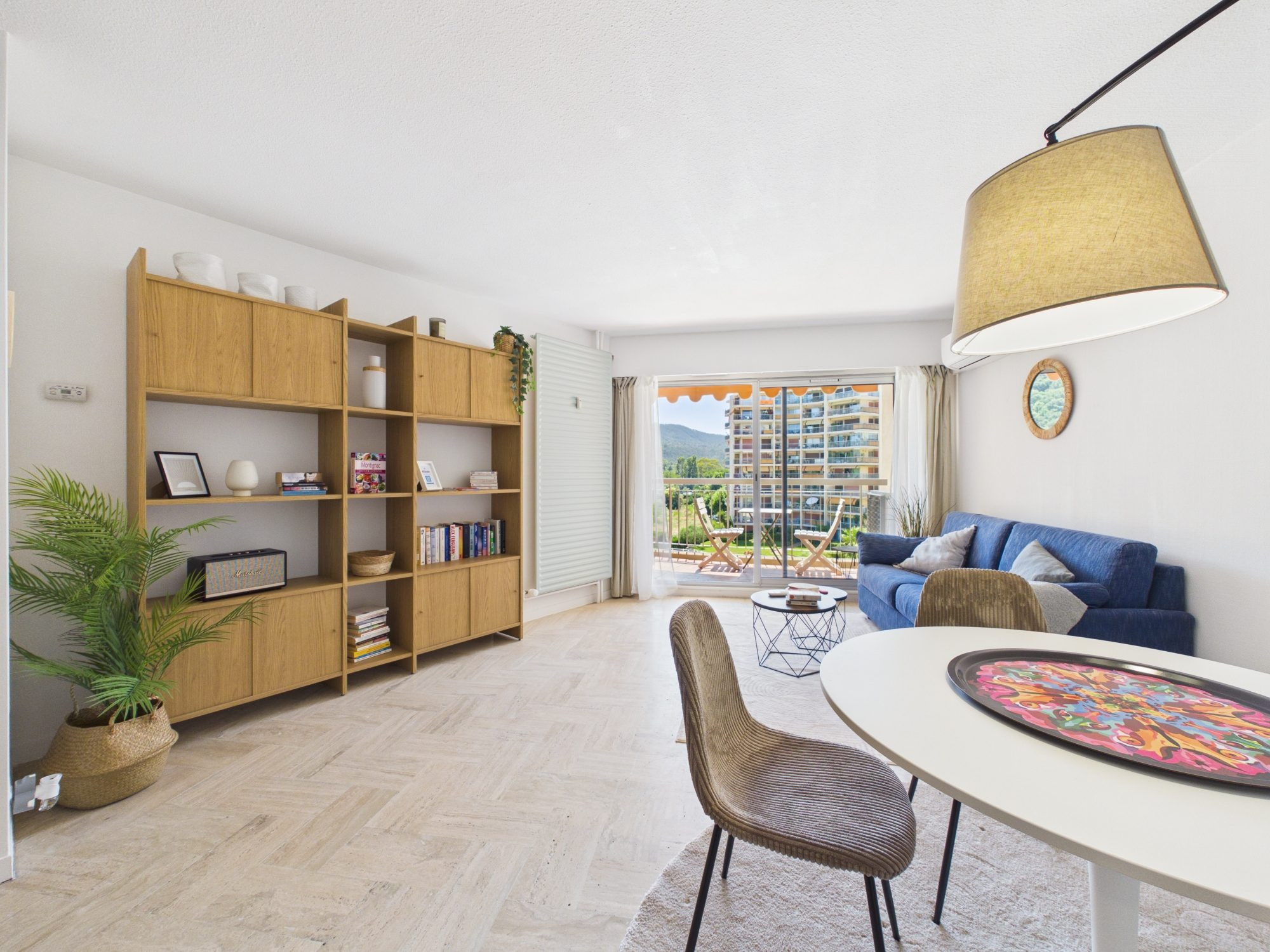 2-room apartment of 46 m² with terrace and cellar - Residence with swimming pool 3