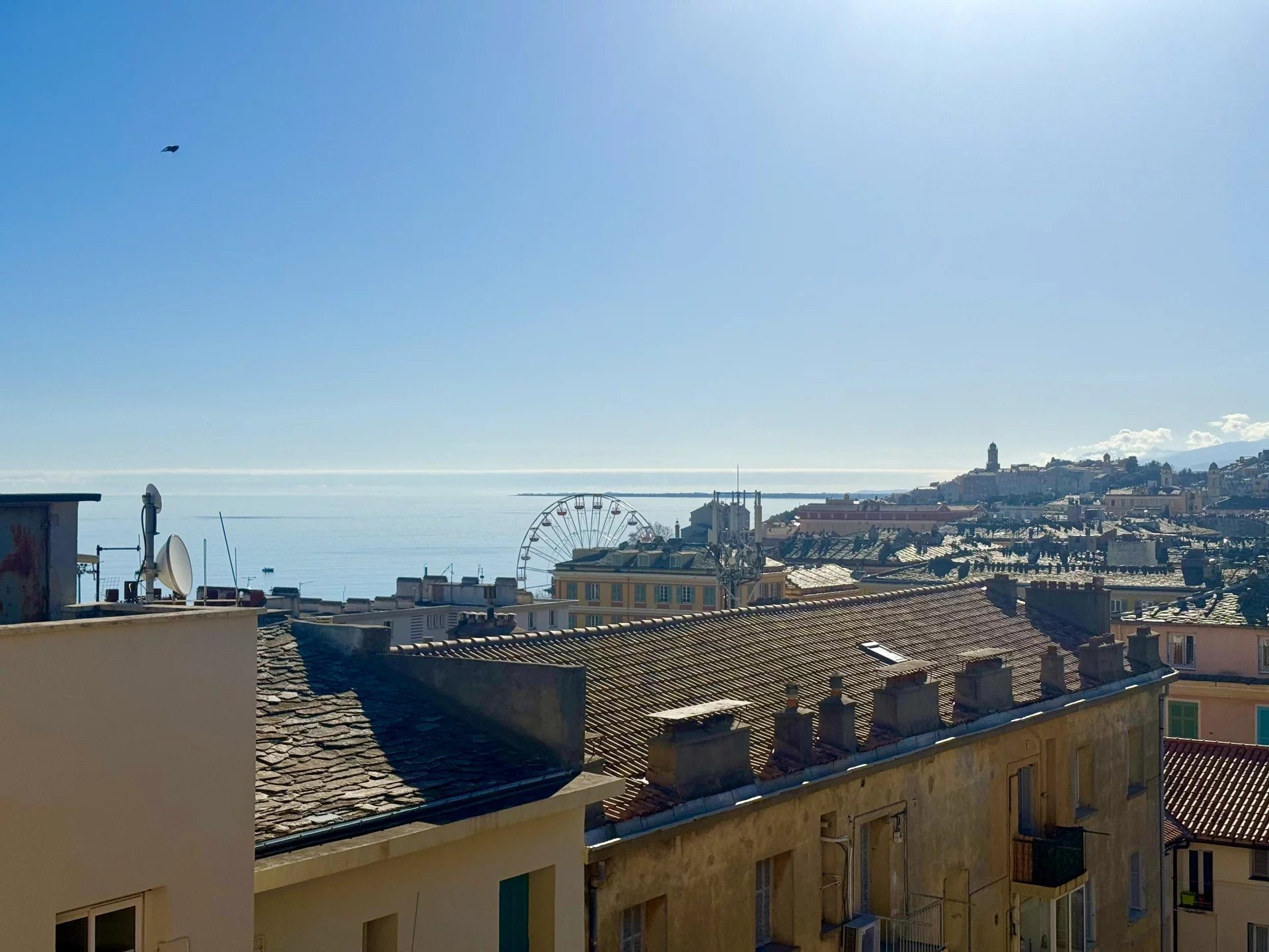 Appartement T4 – 127 m² – Terrasse 80 m² – Dernier étage – Bastia centre