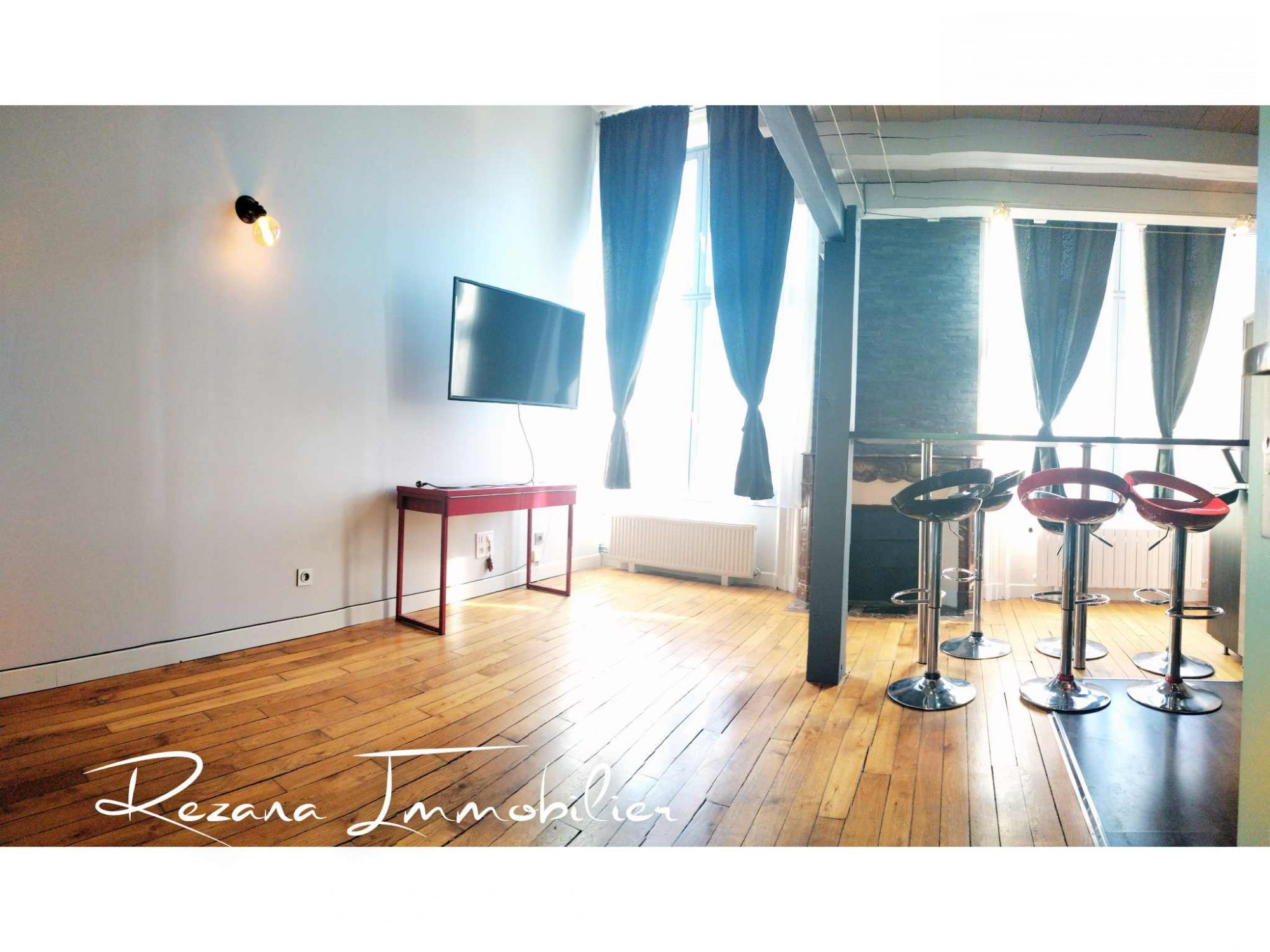 Charming renovated apartment with 18 m² closed garage in Héricy 4