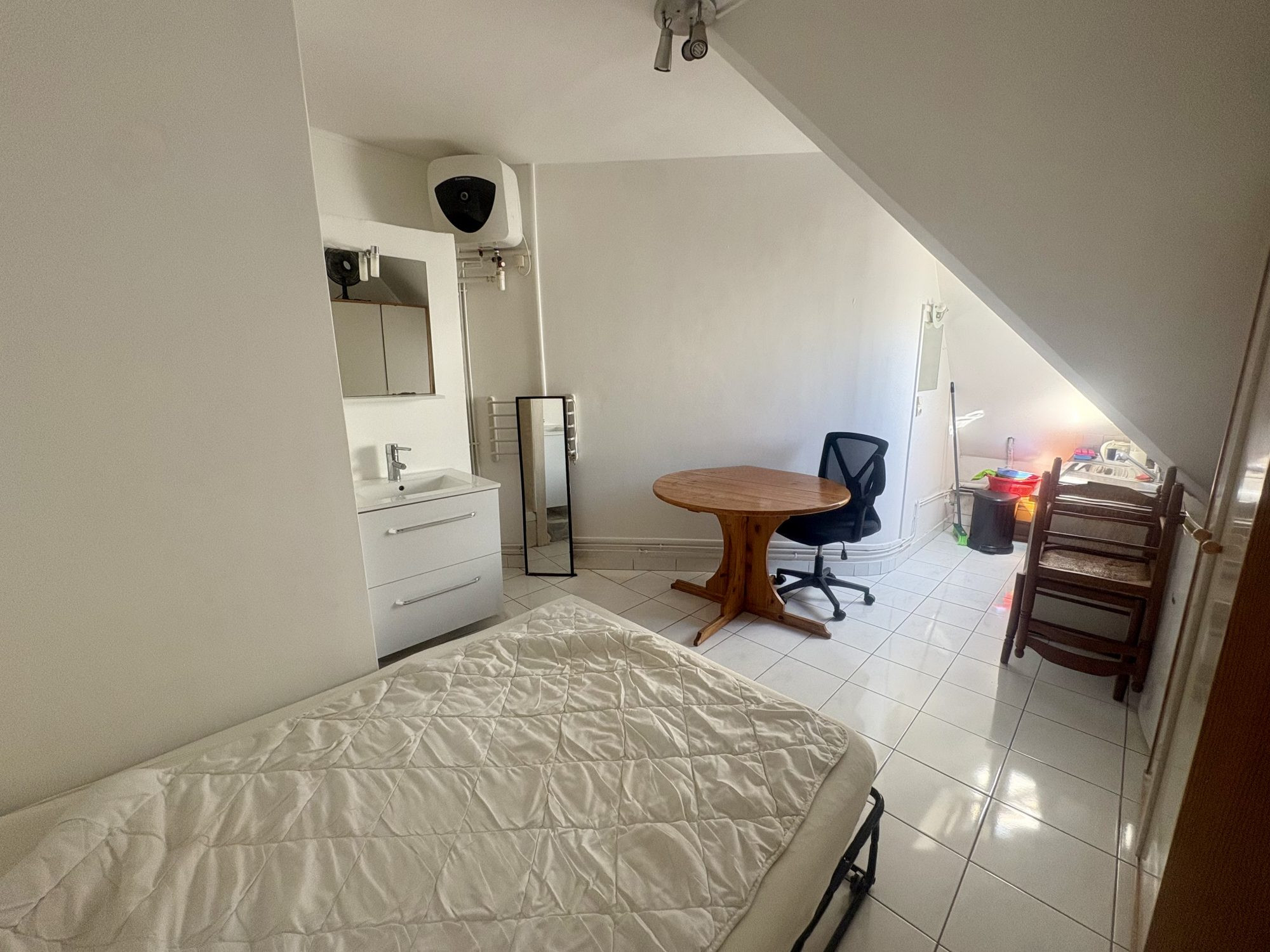 Studio 12 m2