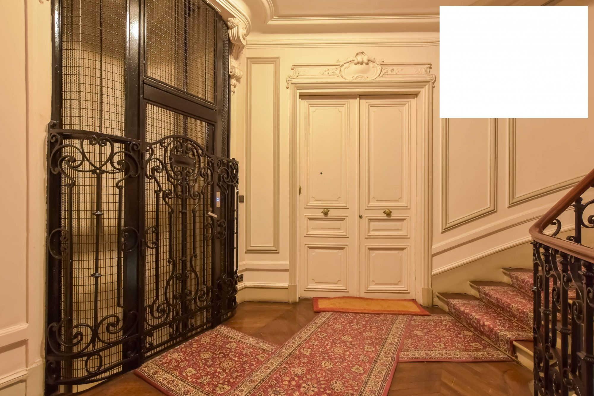 Apartment for sale in Paris, 246 m²