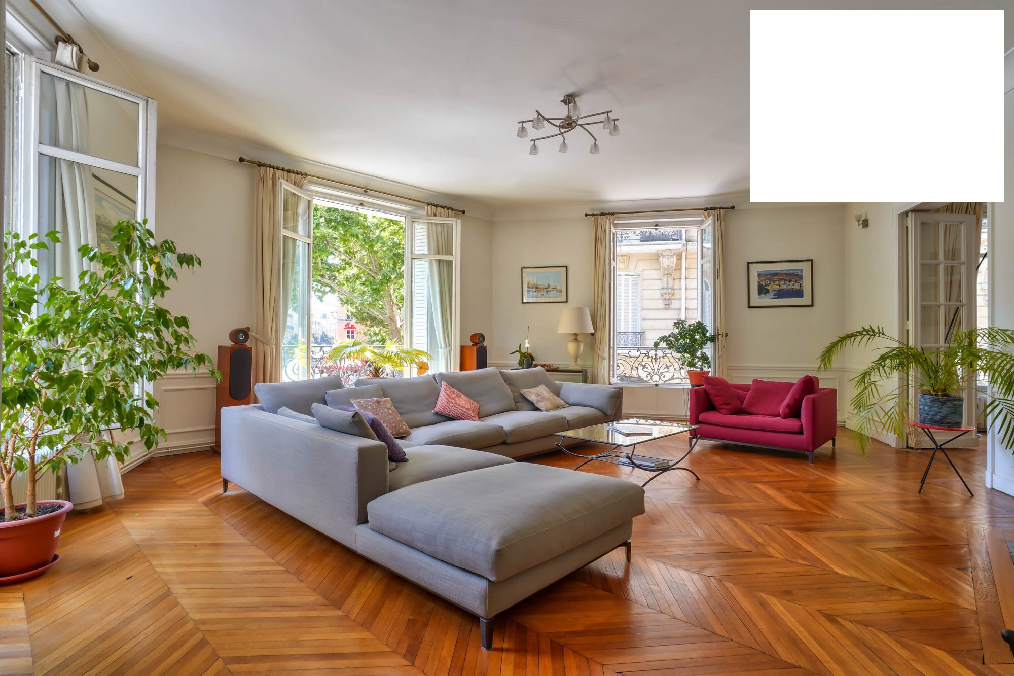 Apartment for sale in Paris, 246 m²