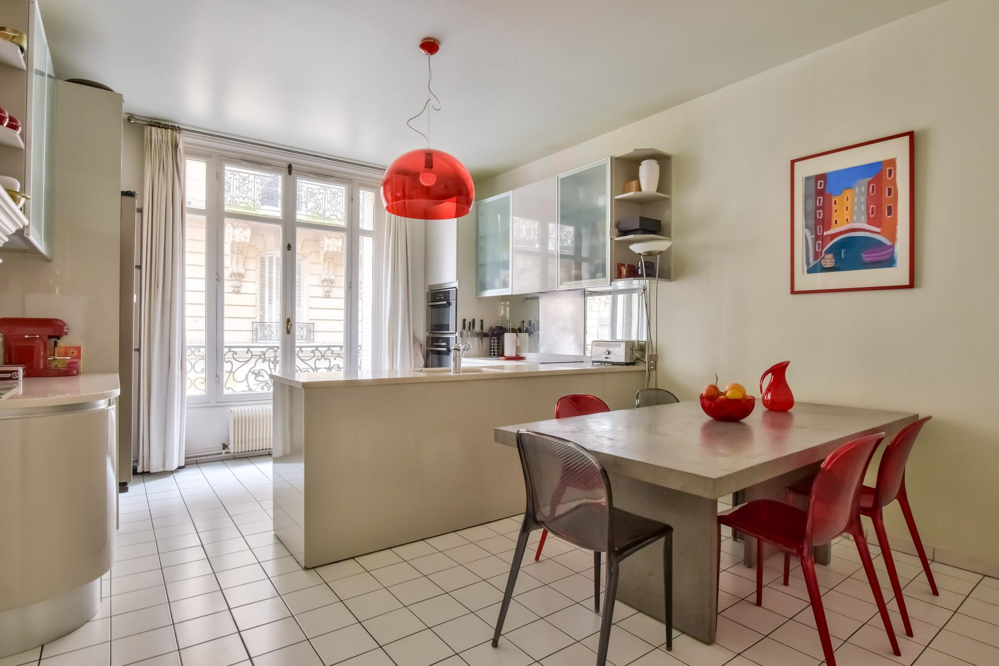 Paris 16 – Haussmanian Family Apartment – Janson de Sailly School District 4