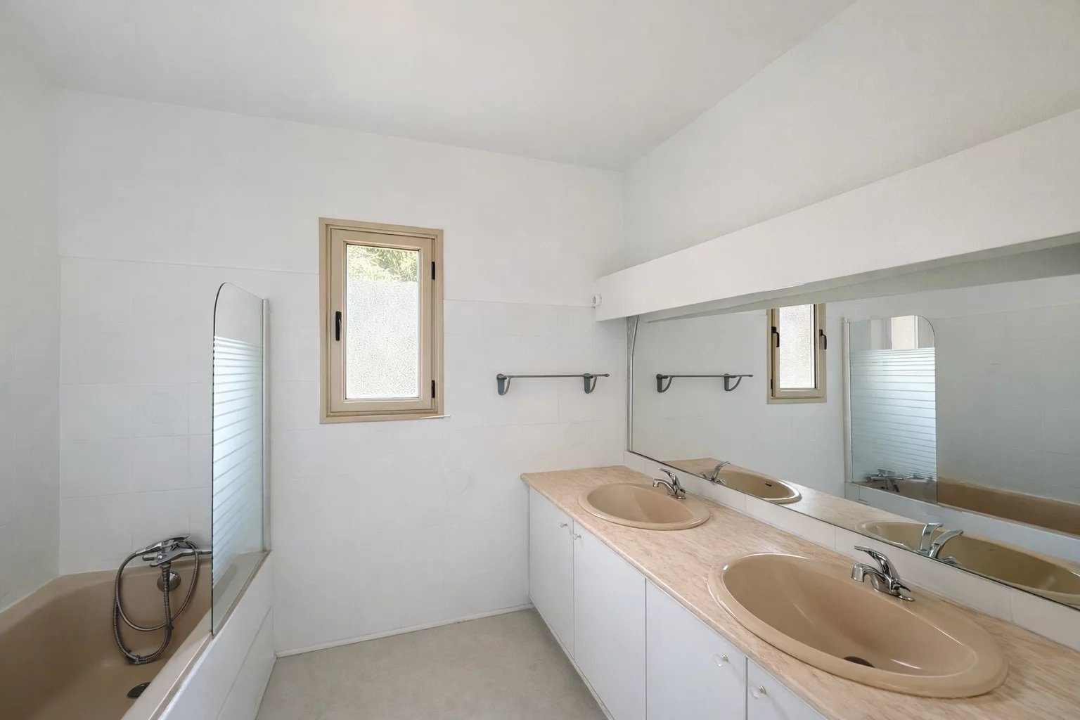 Appartement à vendre à San-Martino-di-Lota, 84 m²
