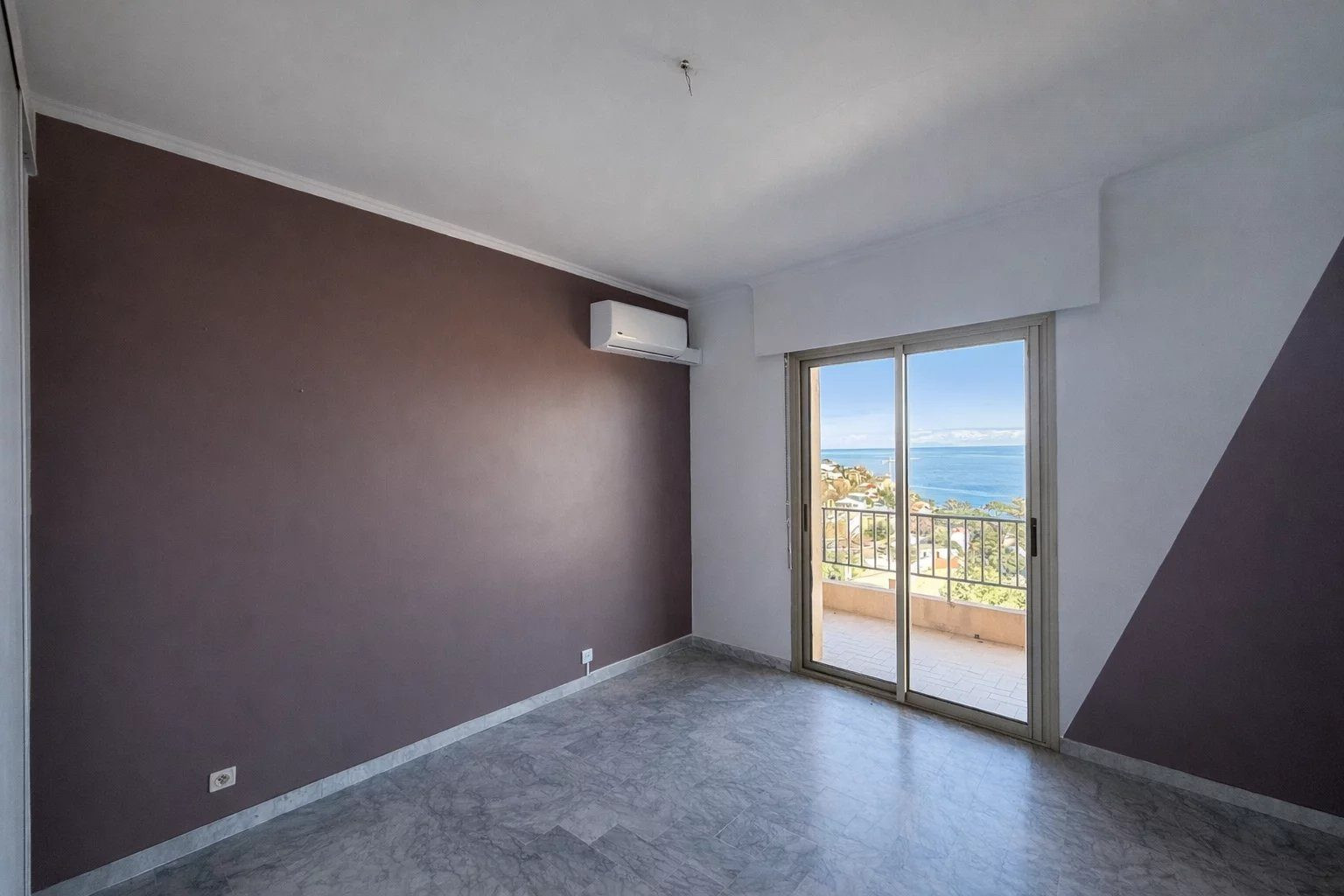 3-4 Room Apartment – 84 m² + Terrace – Pietranera – Sea View – Elevator – Cellar + Parking 4