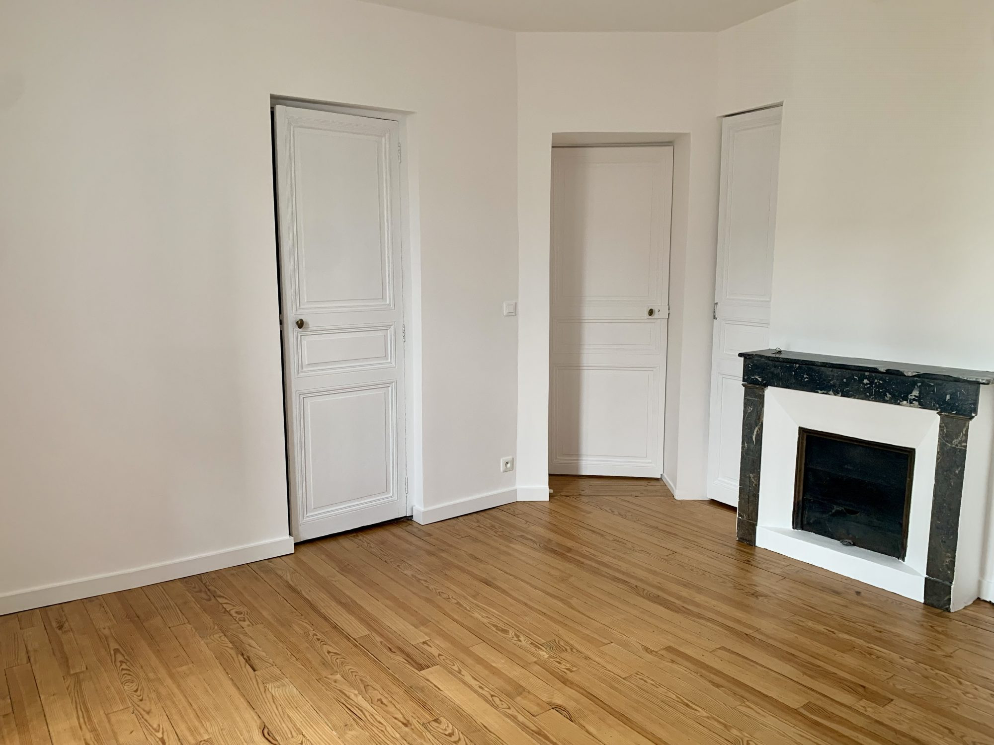 FAVORITE FIND - 3-ROOM APARTMENT 4