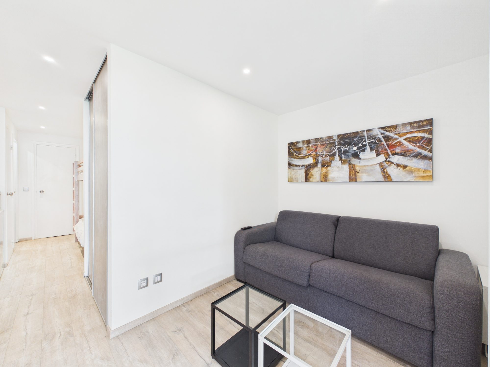 Appartement à vendre à Isola, 28 m²