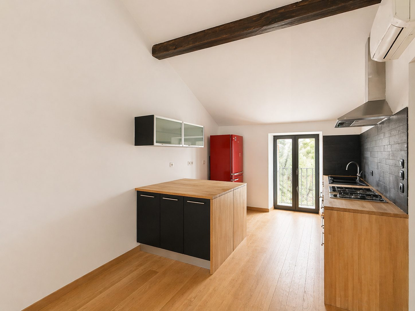 Appartement T3 – Dernier étage – 84 m² – Bastia Citadelle