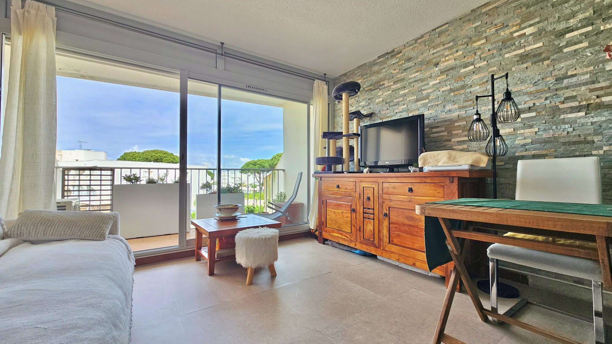 LE GRAU-DU-ROI – PORT CAMARGUE – T2 OPTIMISÉ – TERRASSE + PARKING + CAVE – DPE B RARE