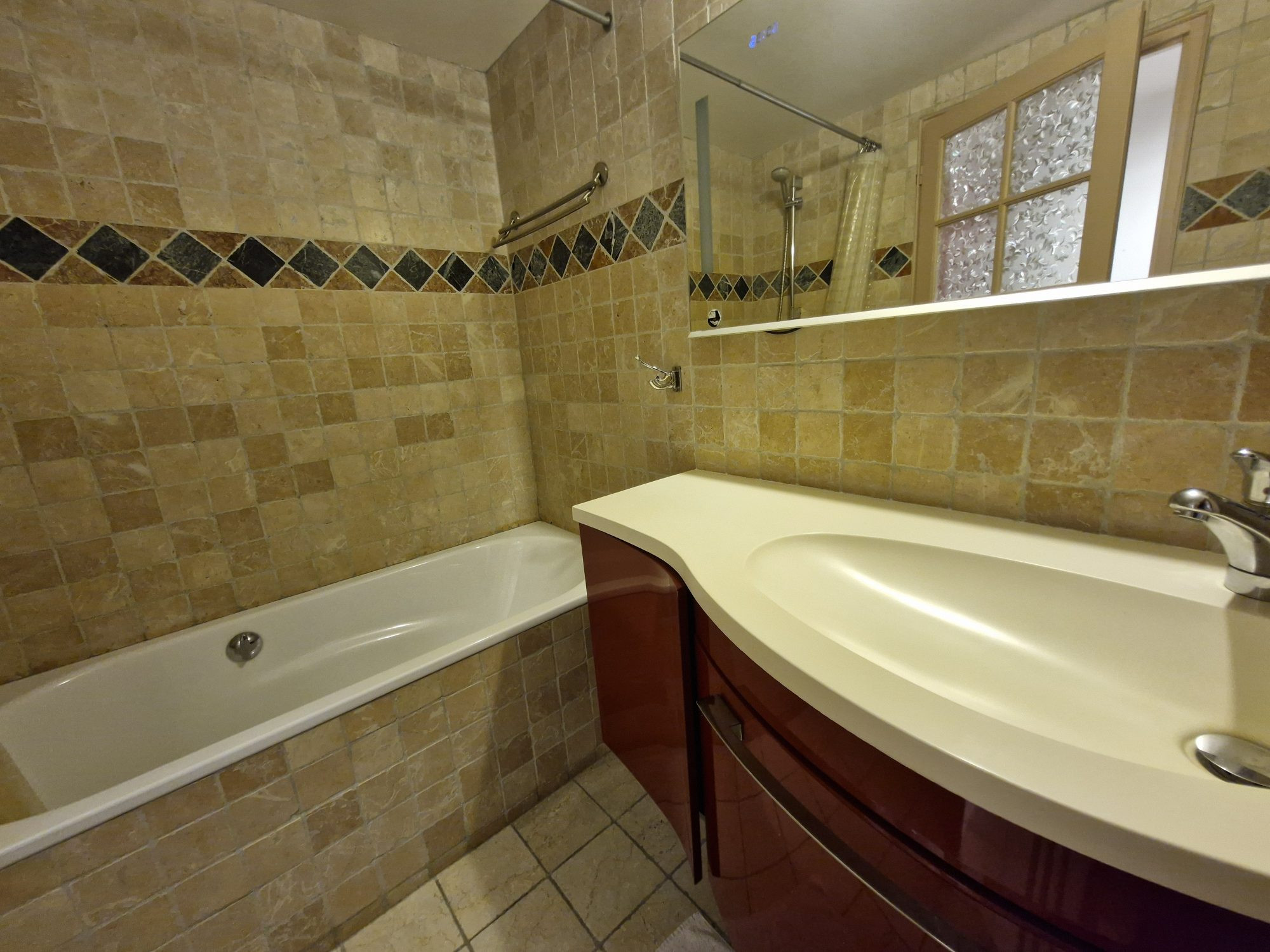 3-room apartment, bright, old town Annecy 3