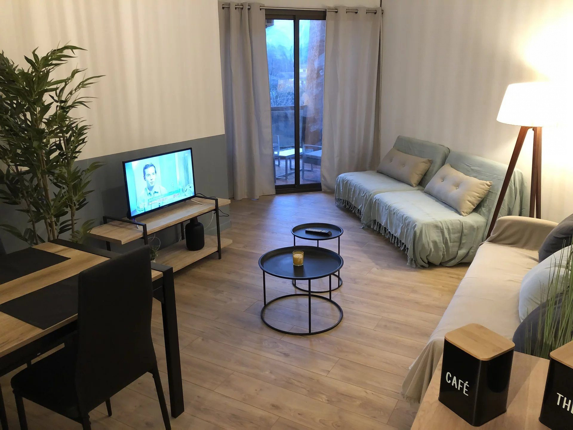 EXCLUSIVITÉ – Appartement studio - bord de mer