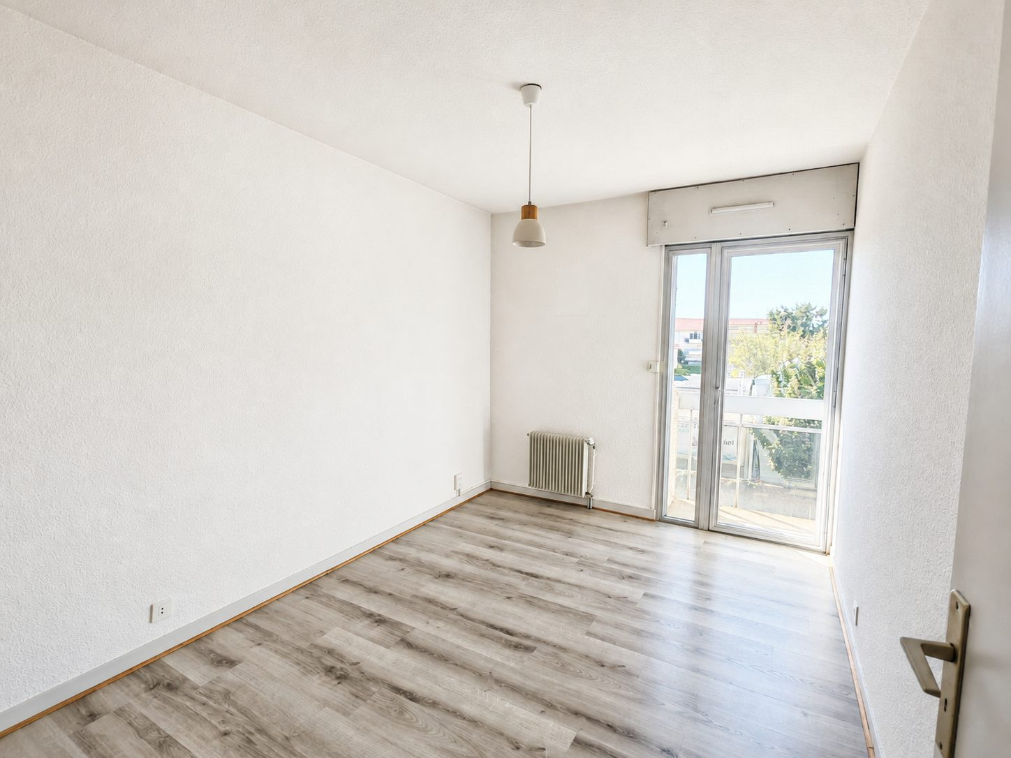 Beautiful 4-room apartment of 84 m² with garage, cellar and balconies 5