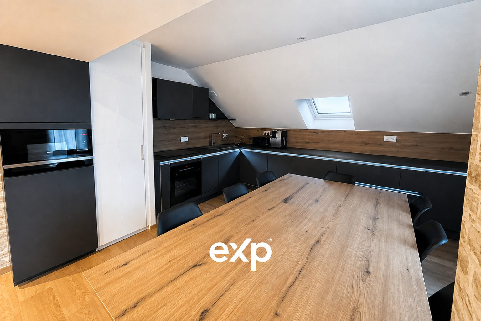4-Room Apartment of 93 m² Completely Renovated in Queyras 3
