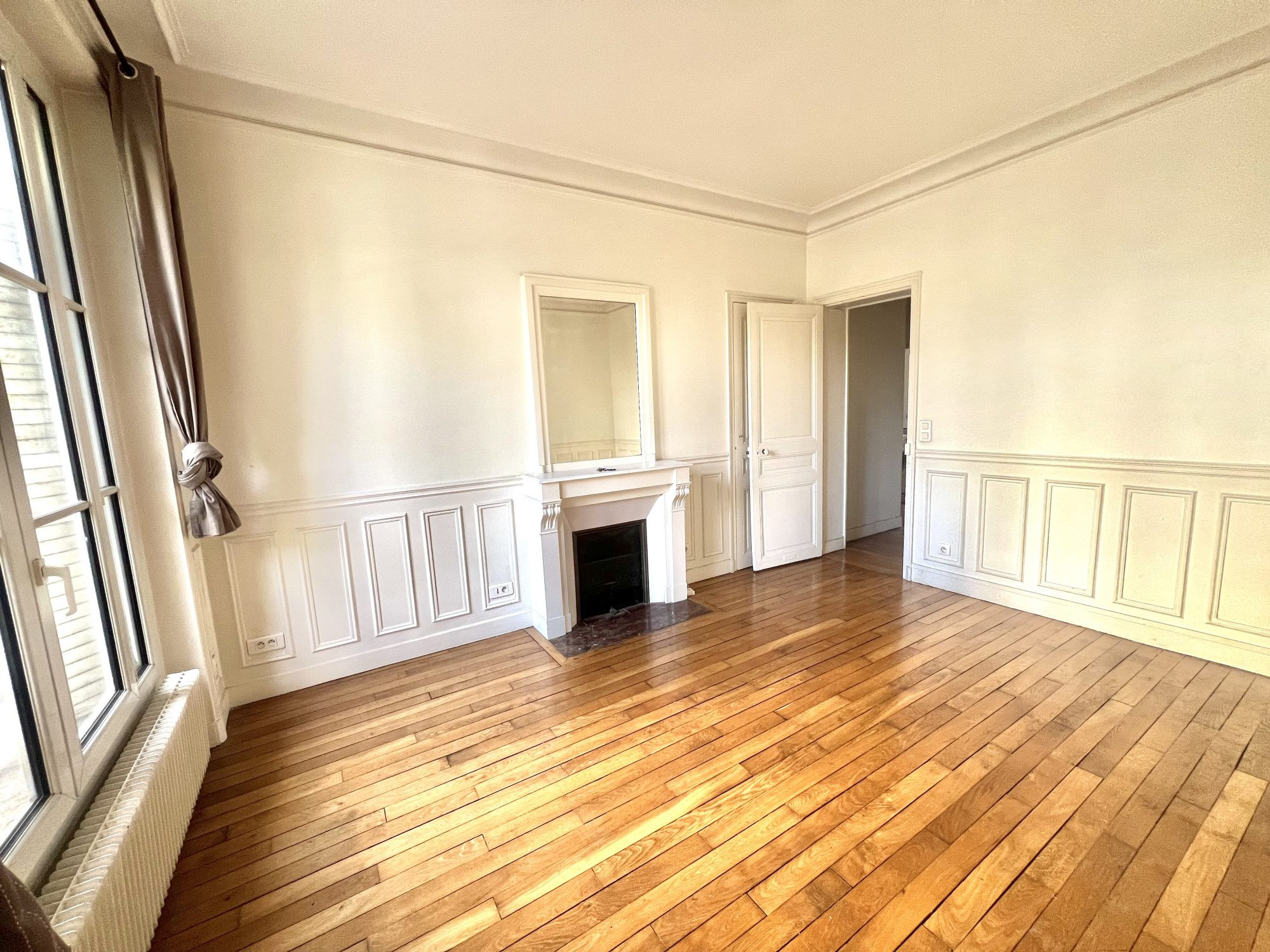 Appartement à vendre à Paris, 64 m²