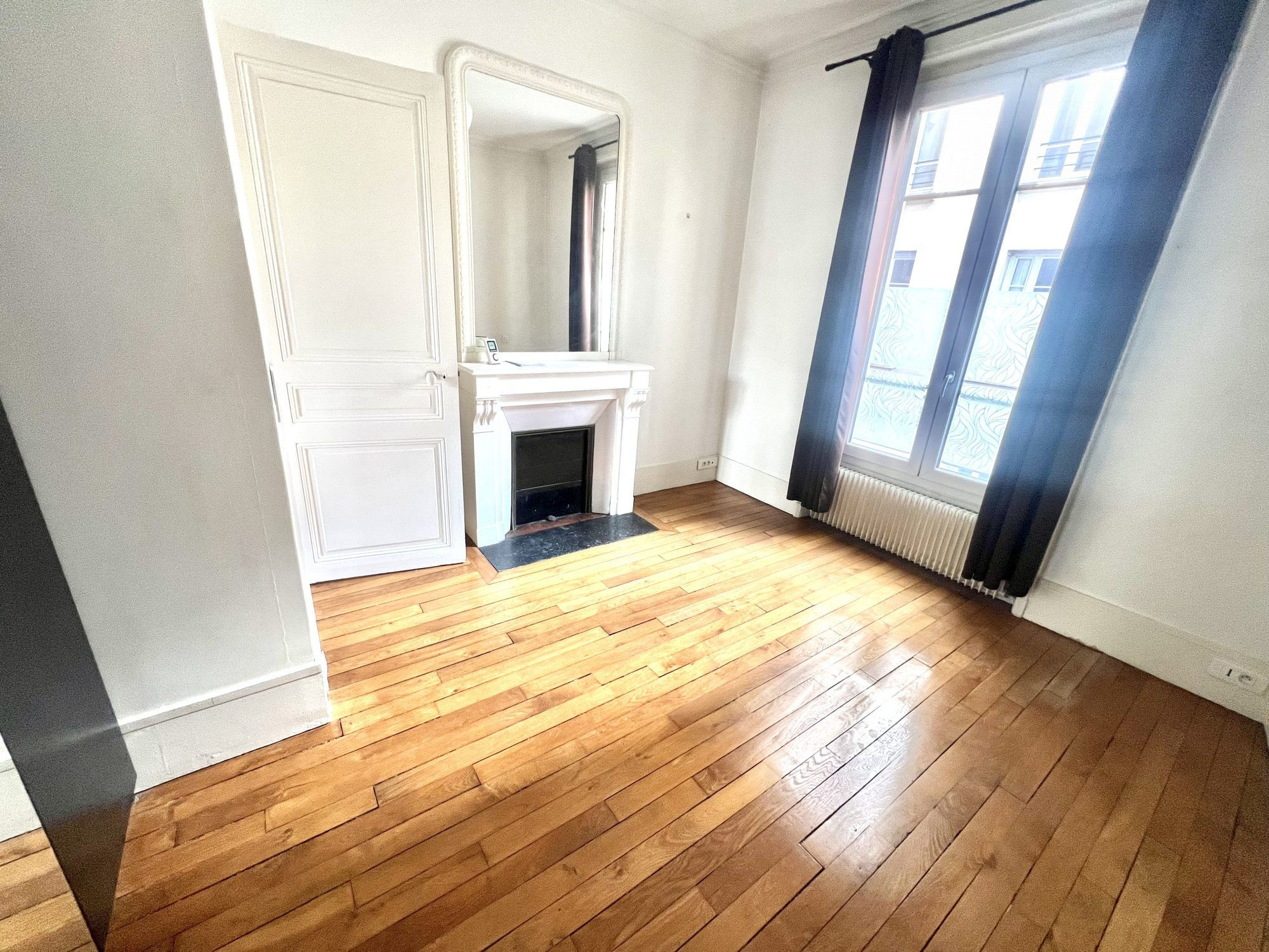 Appartement à vendre à Paris, 64 m²