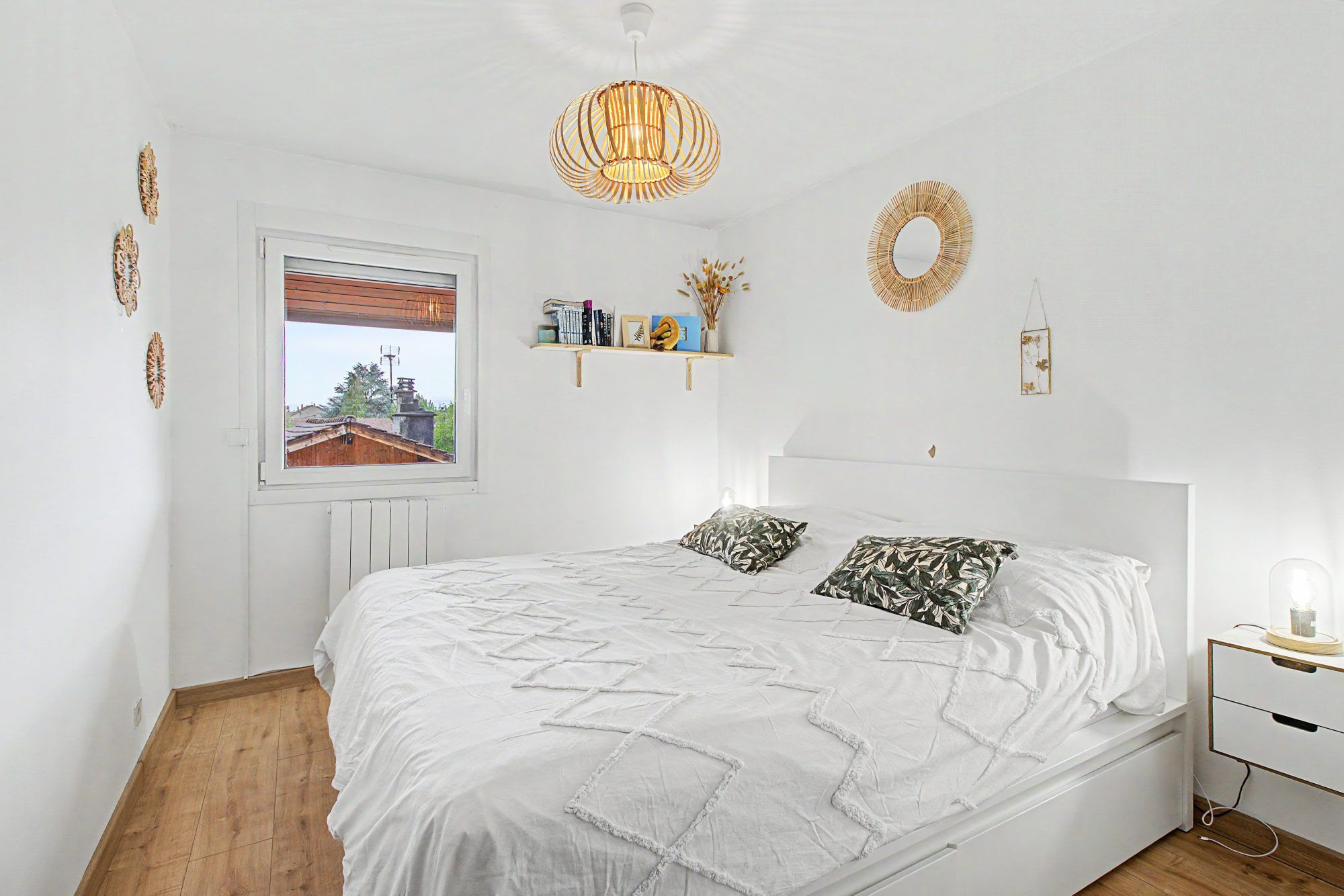 T3 with large balcony in the heart of Douvaine 4