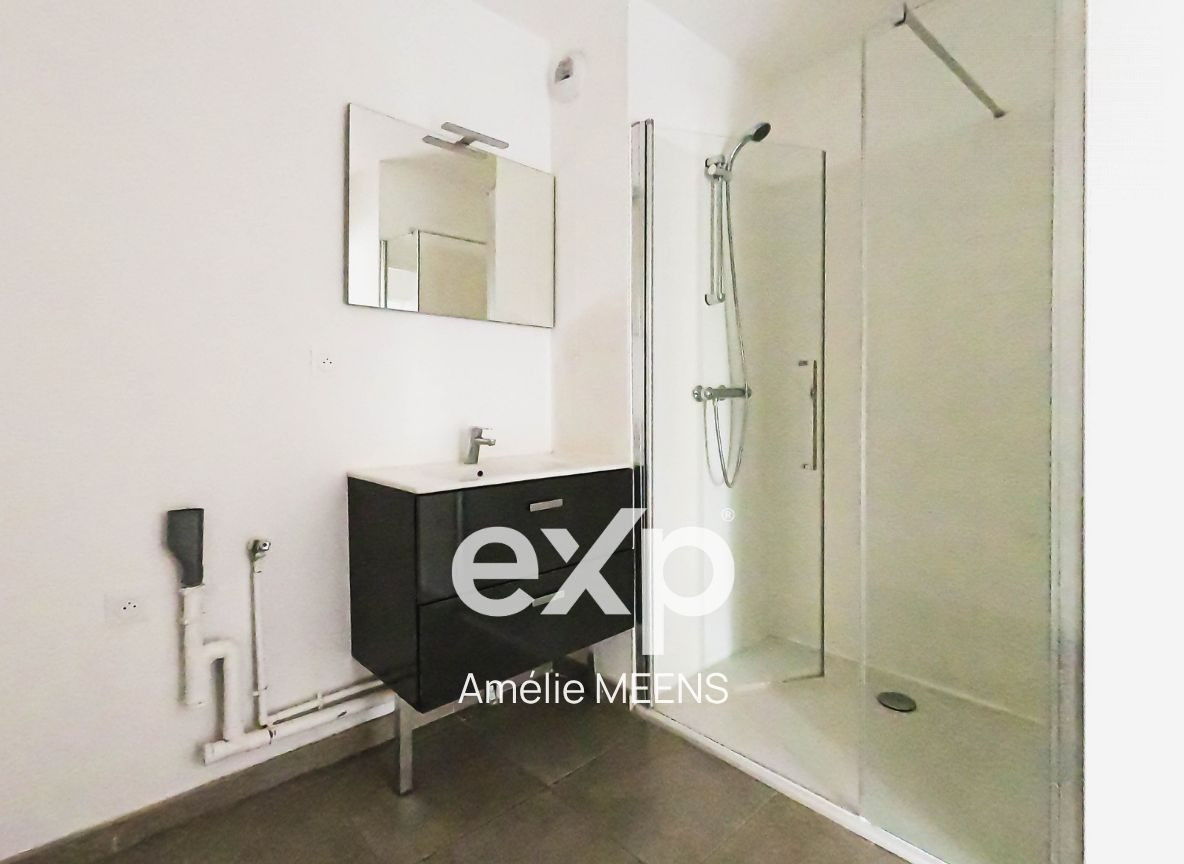 2-Bedroom Apartment with Parking in 2020 Residence 5