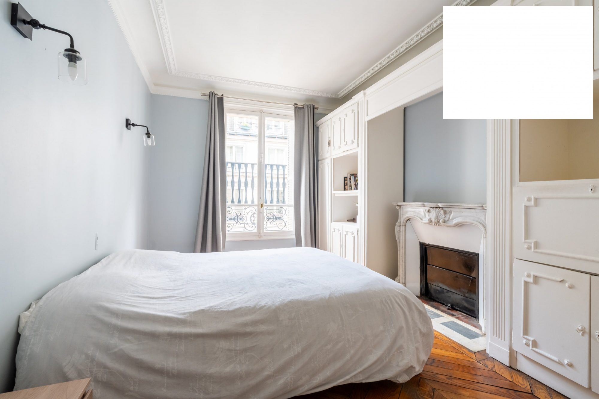 Apartment for sale in Paris, 135 m²