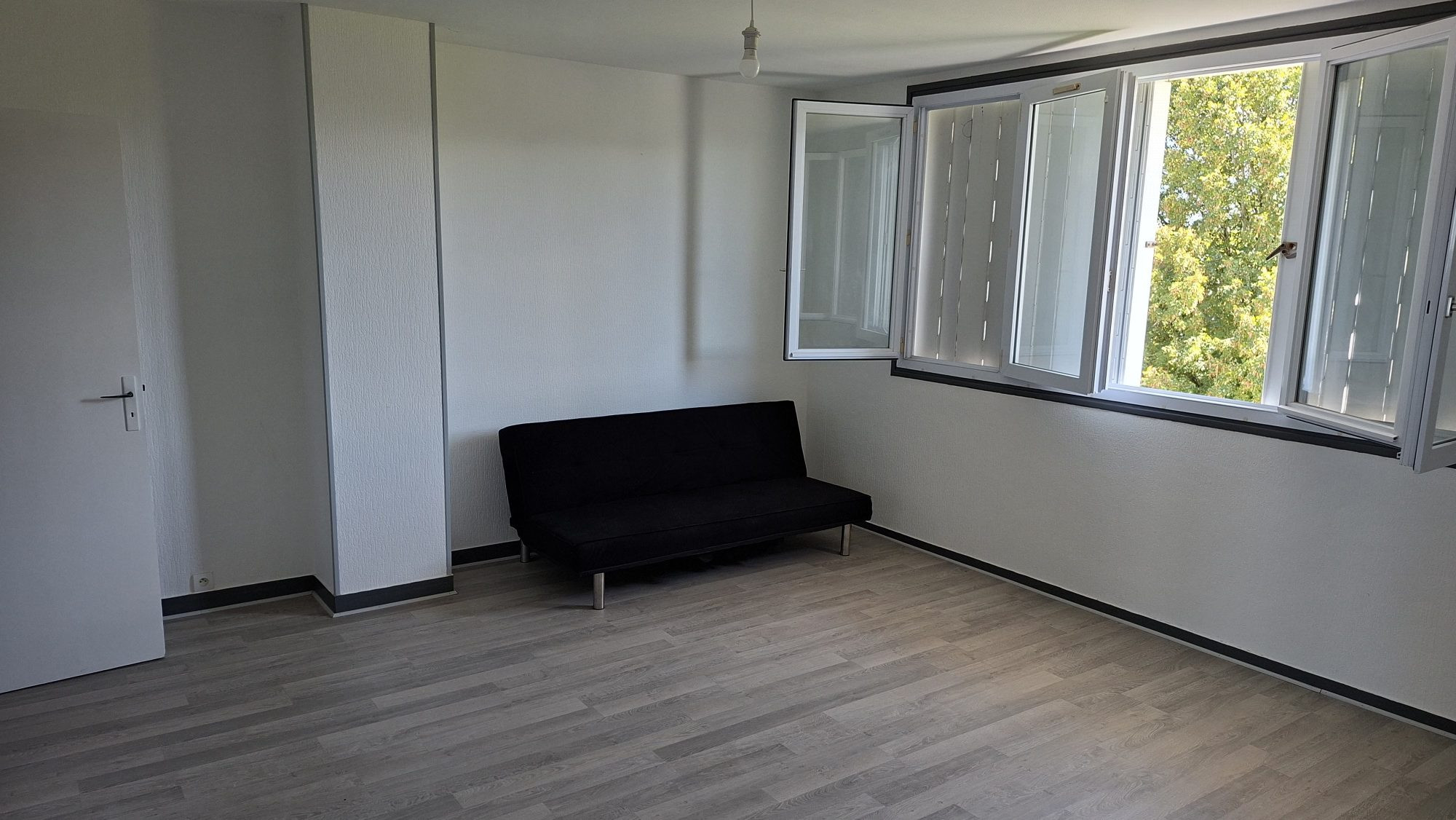 Appartement à vendre à Rochefort, 54 m²