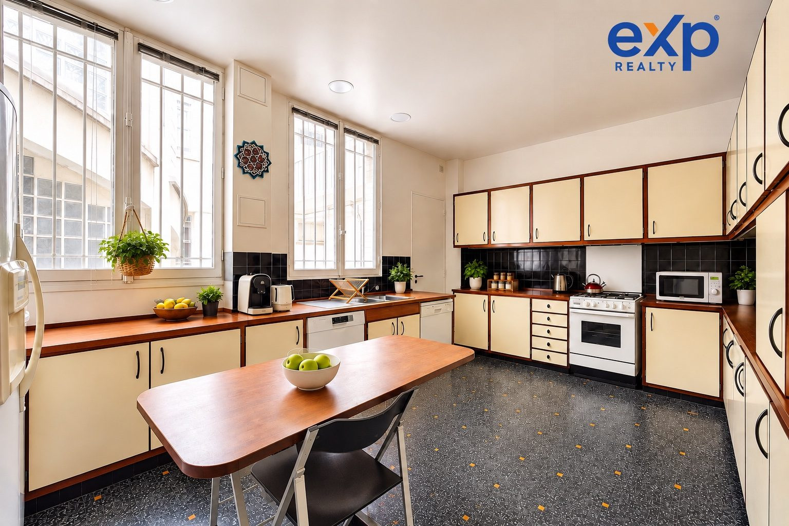 Appartement à vendre à Paris, 170 m²