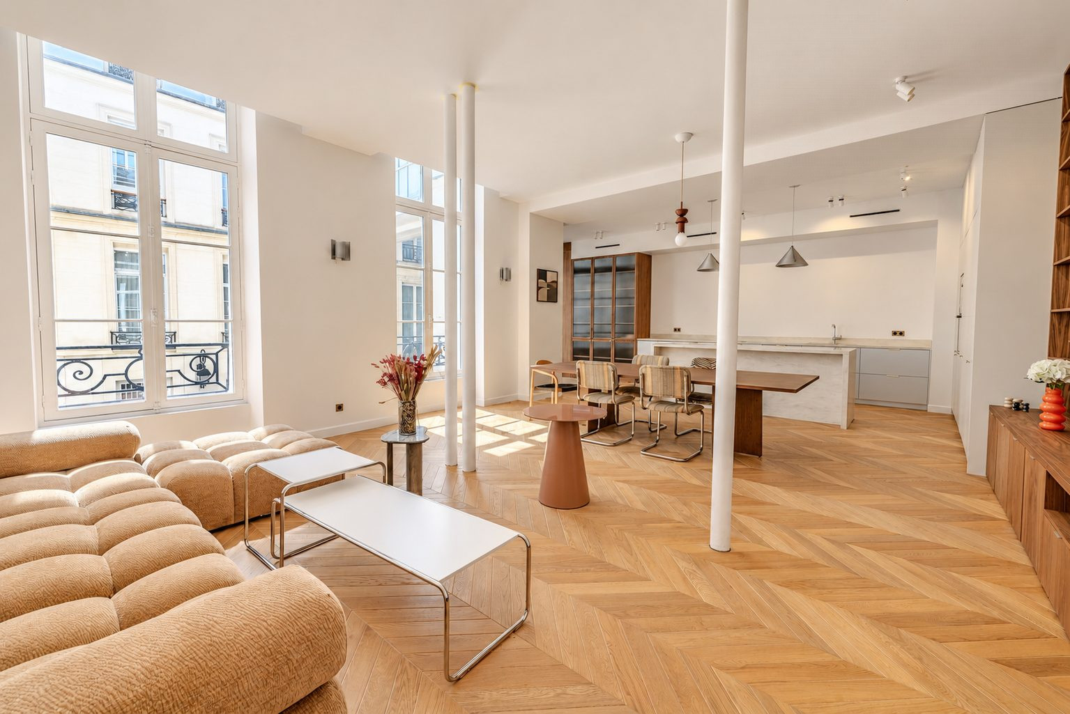 L’art de recevoir à Paris 1er, 167,88 m² et 3 chambres au calme sur cour