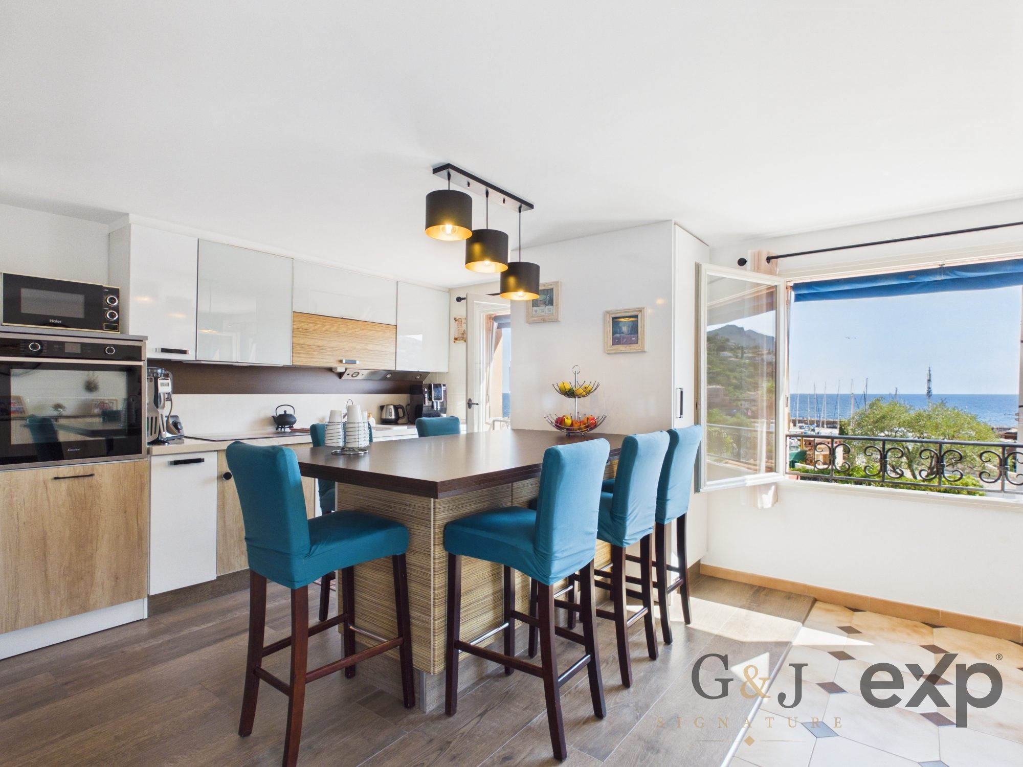 Apartment for sale in Théoule-sur-Mer, 63 m²