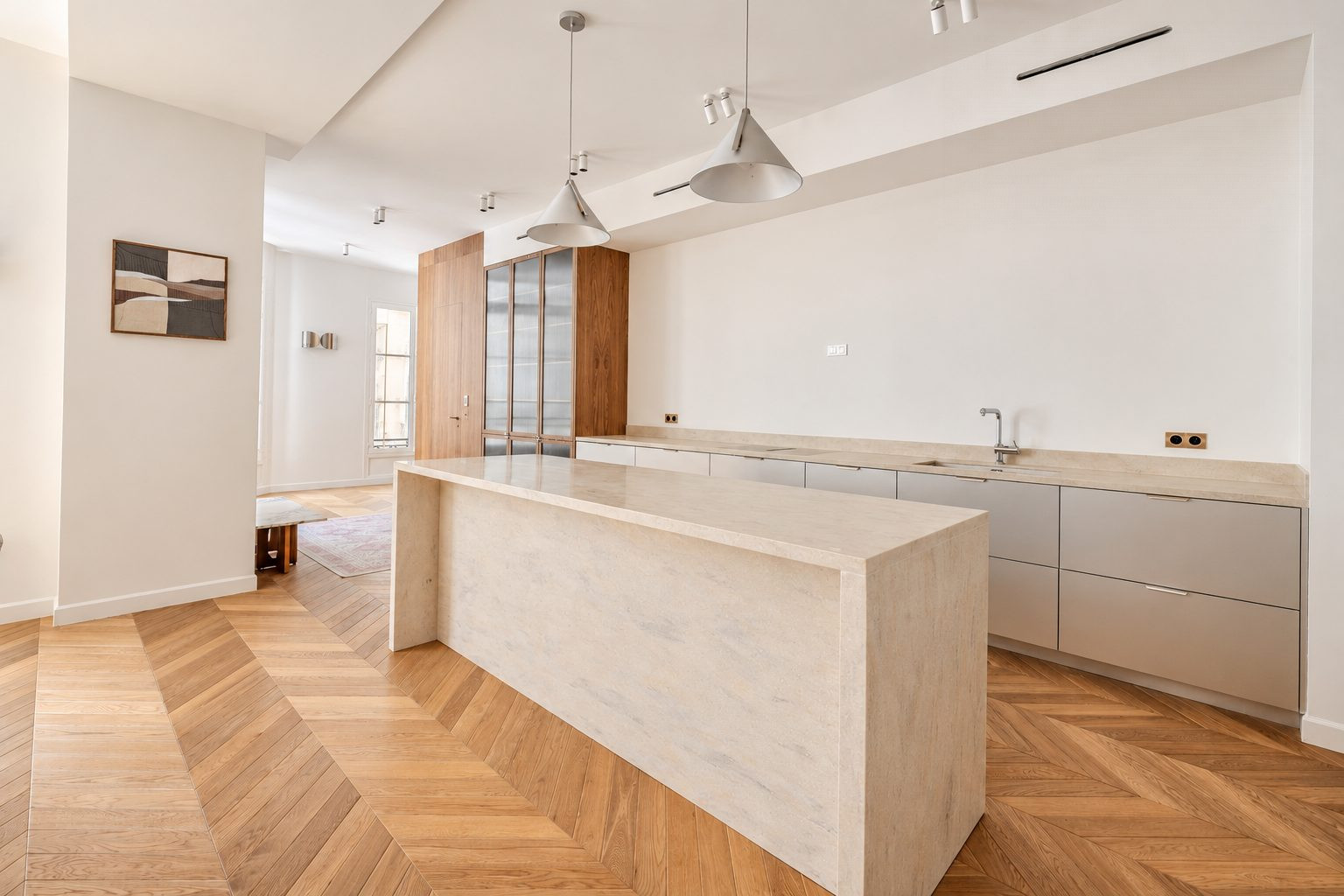 Une réception lumineuse et une adresse paisible, 167,71 m² et 3 chambres à Paris 1er