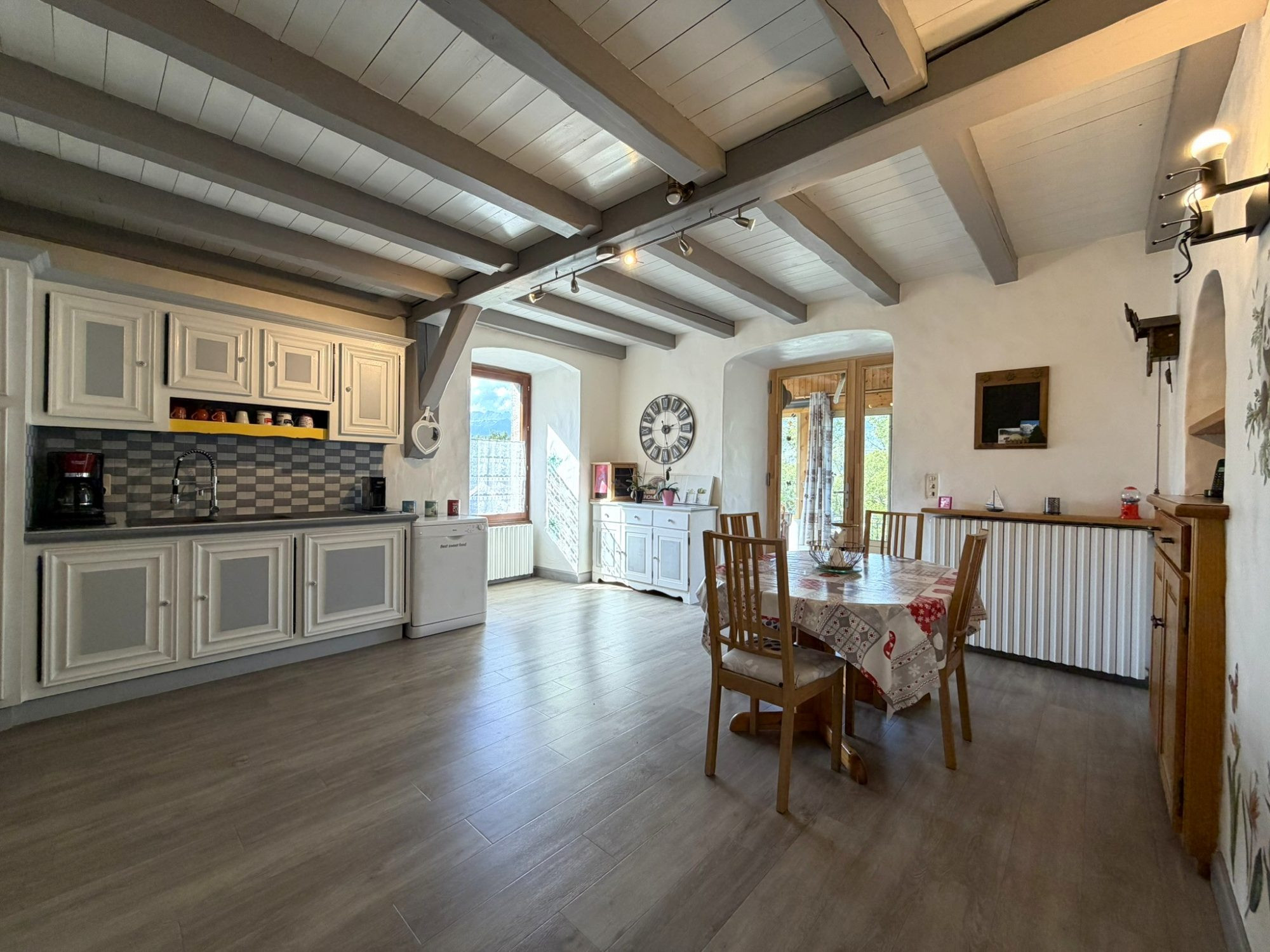 Apartment for sale in Passy, 61 m²