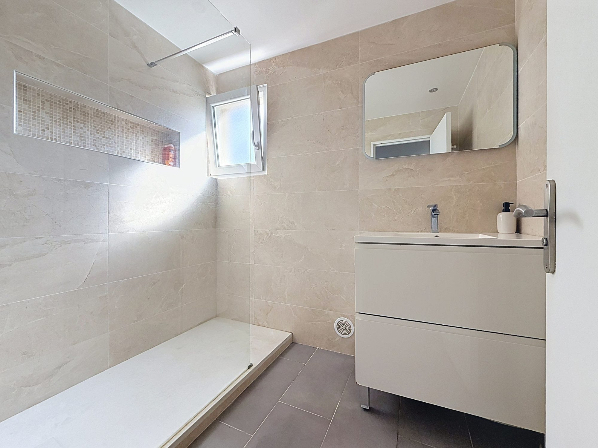 Appartement à vendre à Fréjus, 80 m²