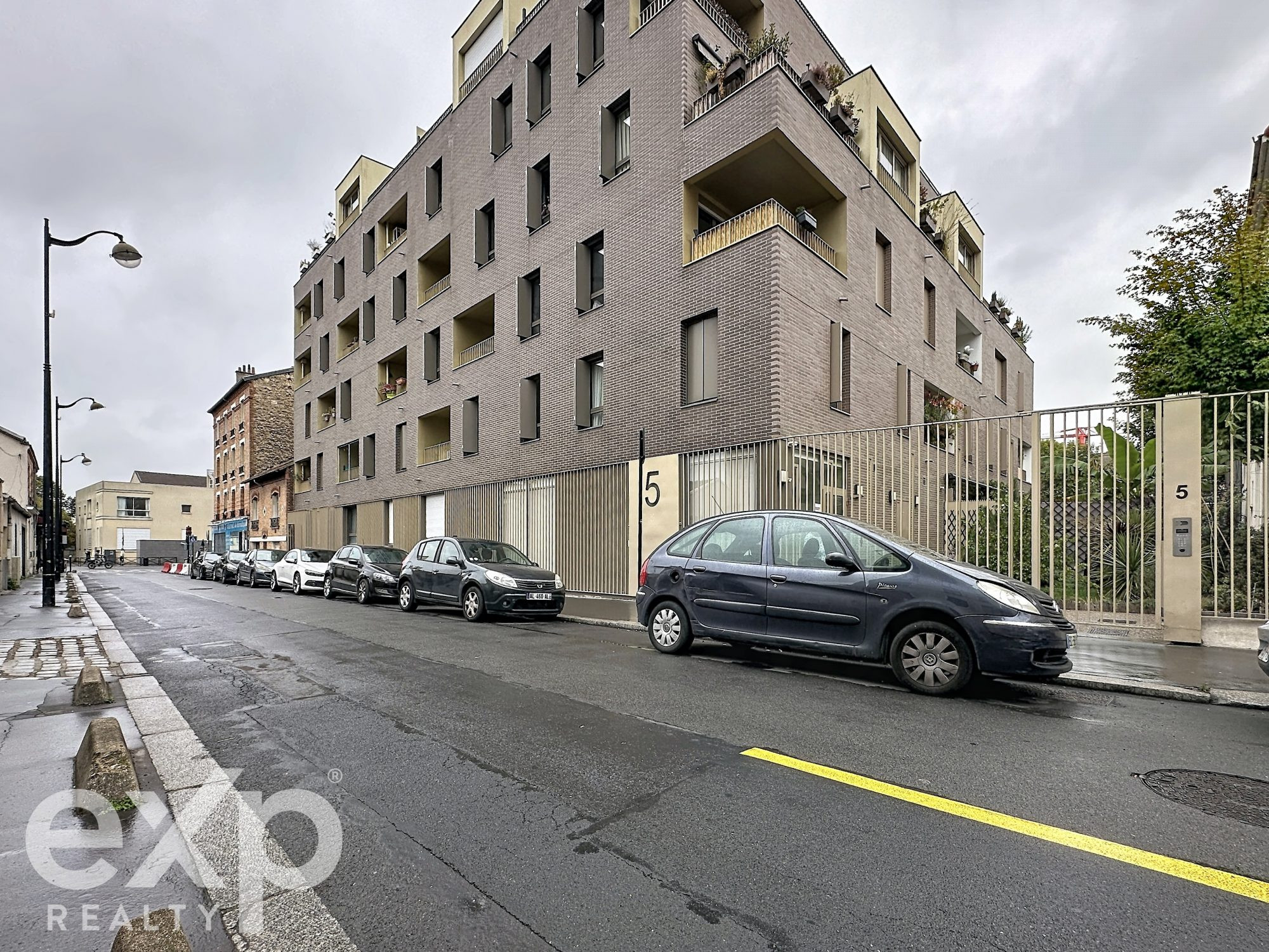 Apartment for sale in Aubervilliers, 61 m²